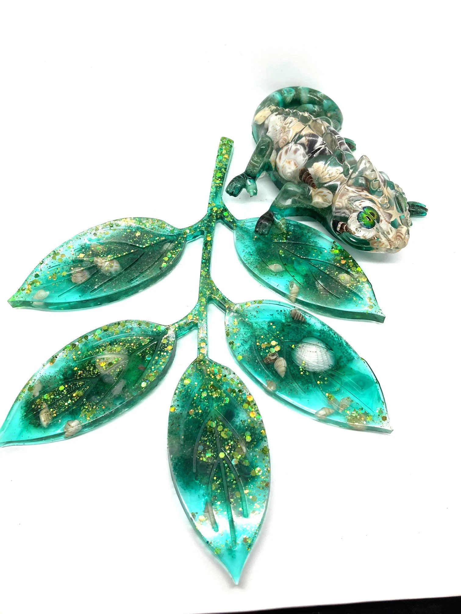 Resin Figurine Shell Yeah Chameleon on Leaf_Separated.jpg