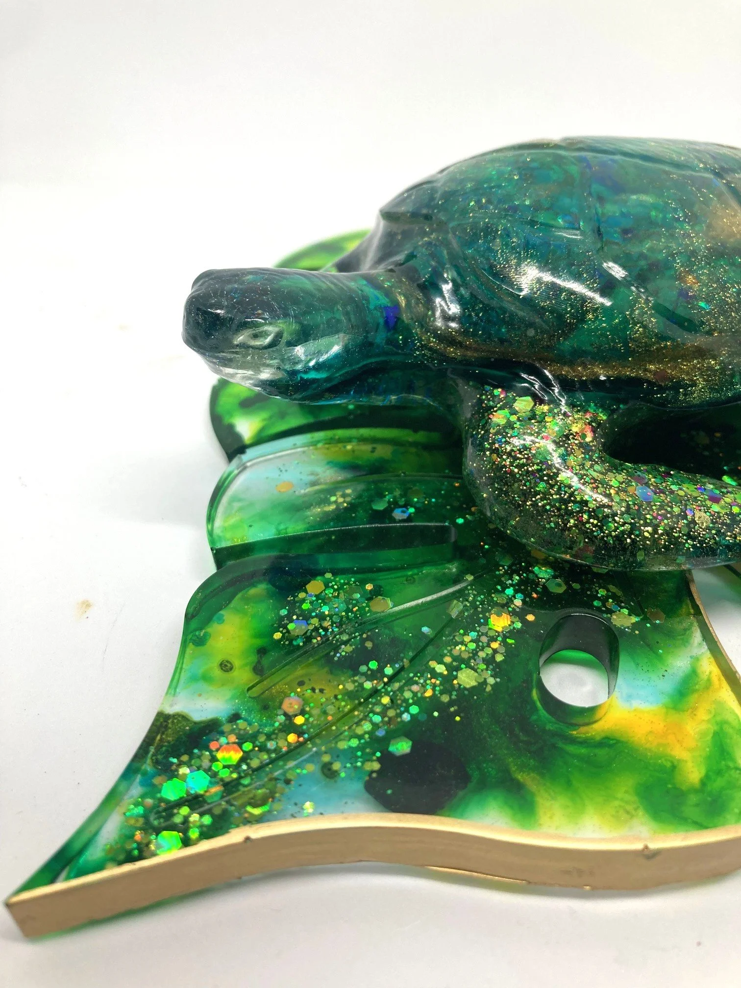 Resin Figurine_Aquamarine and Gold Turtle on Leaf_SideEye.jpg