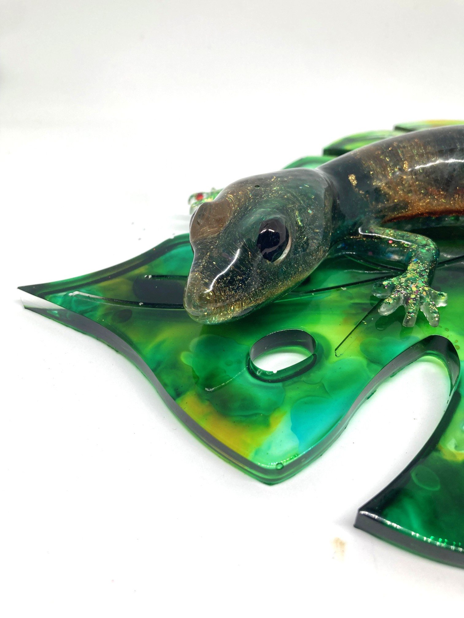 Resin Figurine Fall Hues Salamander on Leaf