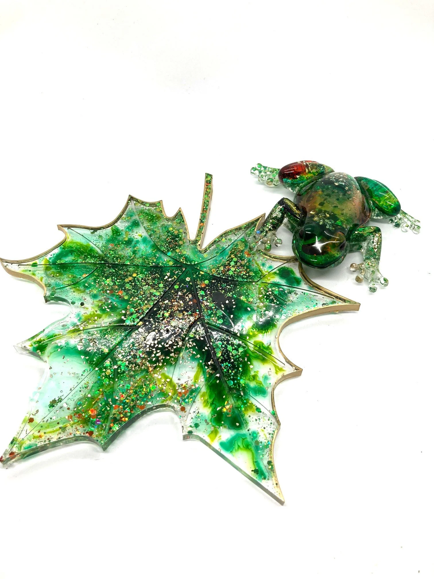 Resin Figurine_Rose Golden Frog on Leaf_Separated.jpg