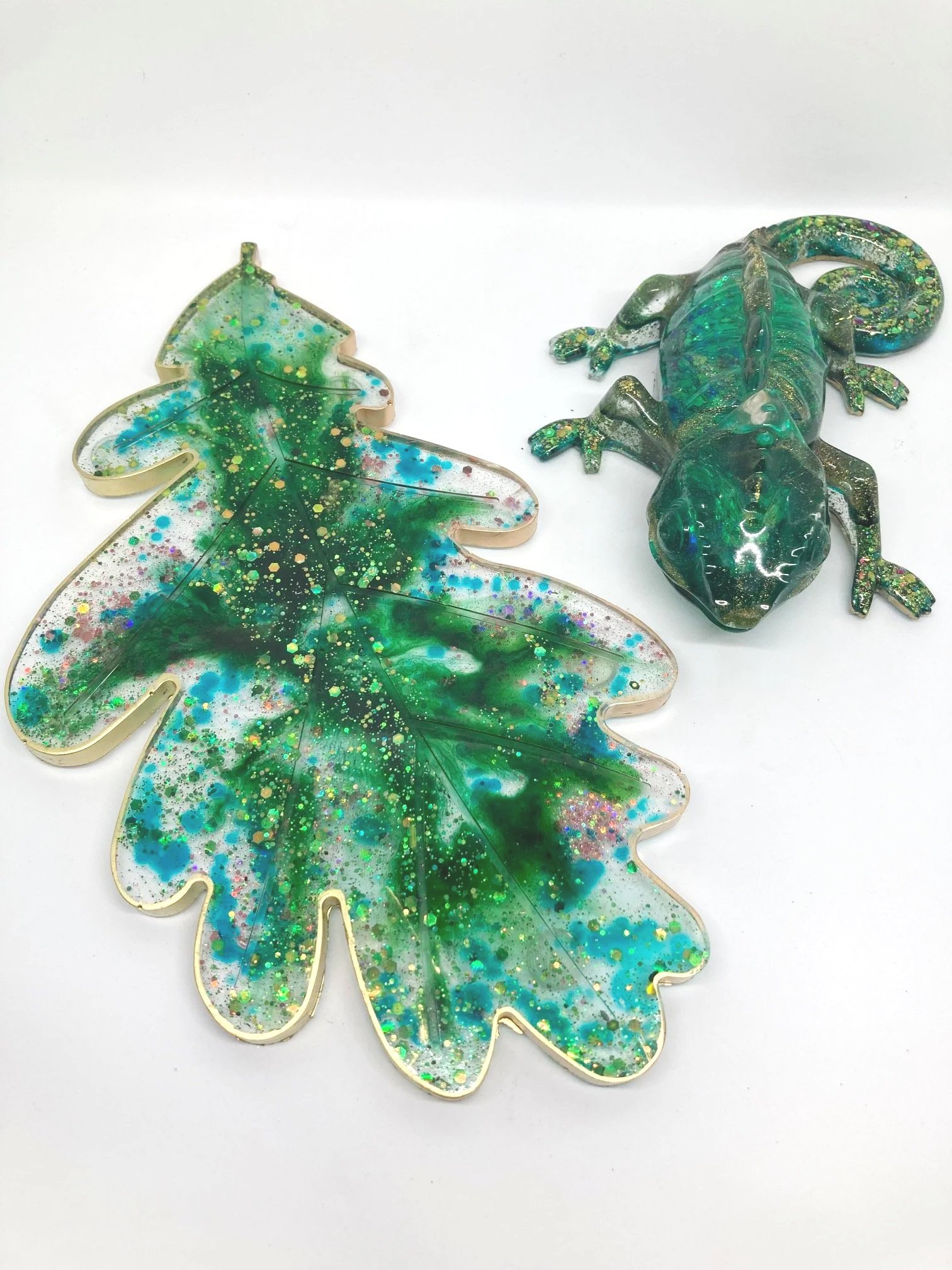 Resin+Figurine_Aquamarine+and+Gold+Chameleon+on+Leaf_Separated.jpg