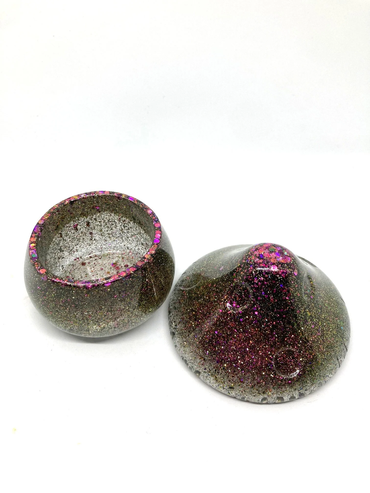 ResinDecor_LargeTopMushroomJar_SolidMetallicGoldPurple_Separated2 - Copy.jpg