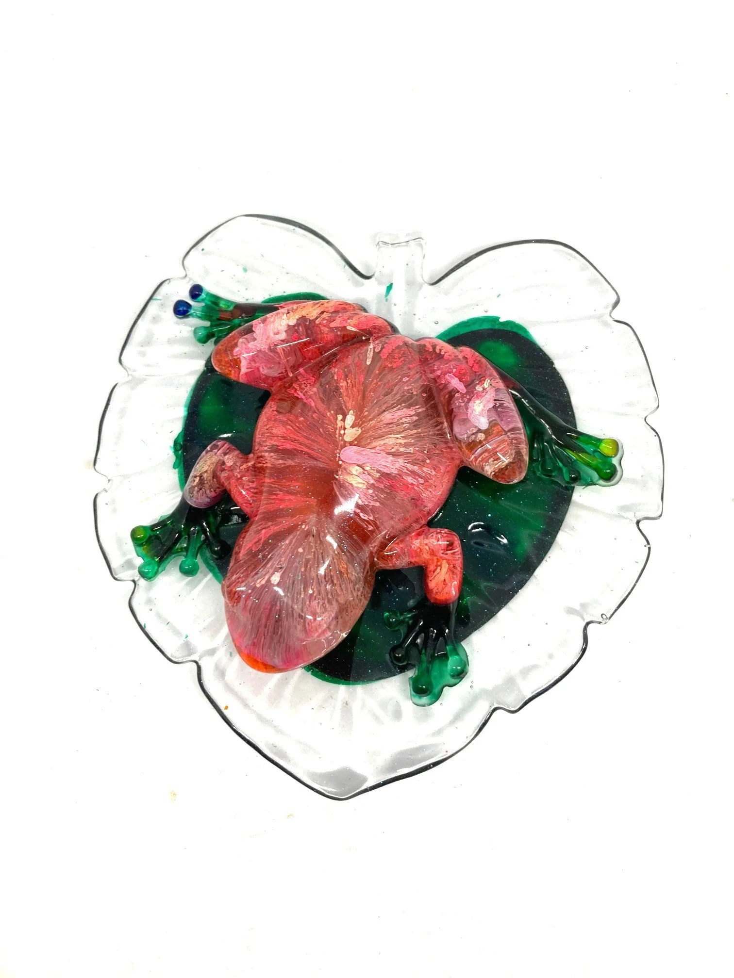 ReasinFigurines_Small_SplatterFrogOnSmallLeaf_Pink,WhiteandGreenWithLeaf_CloseUp2.jpg