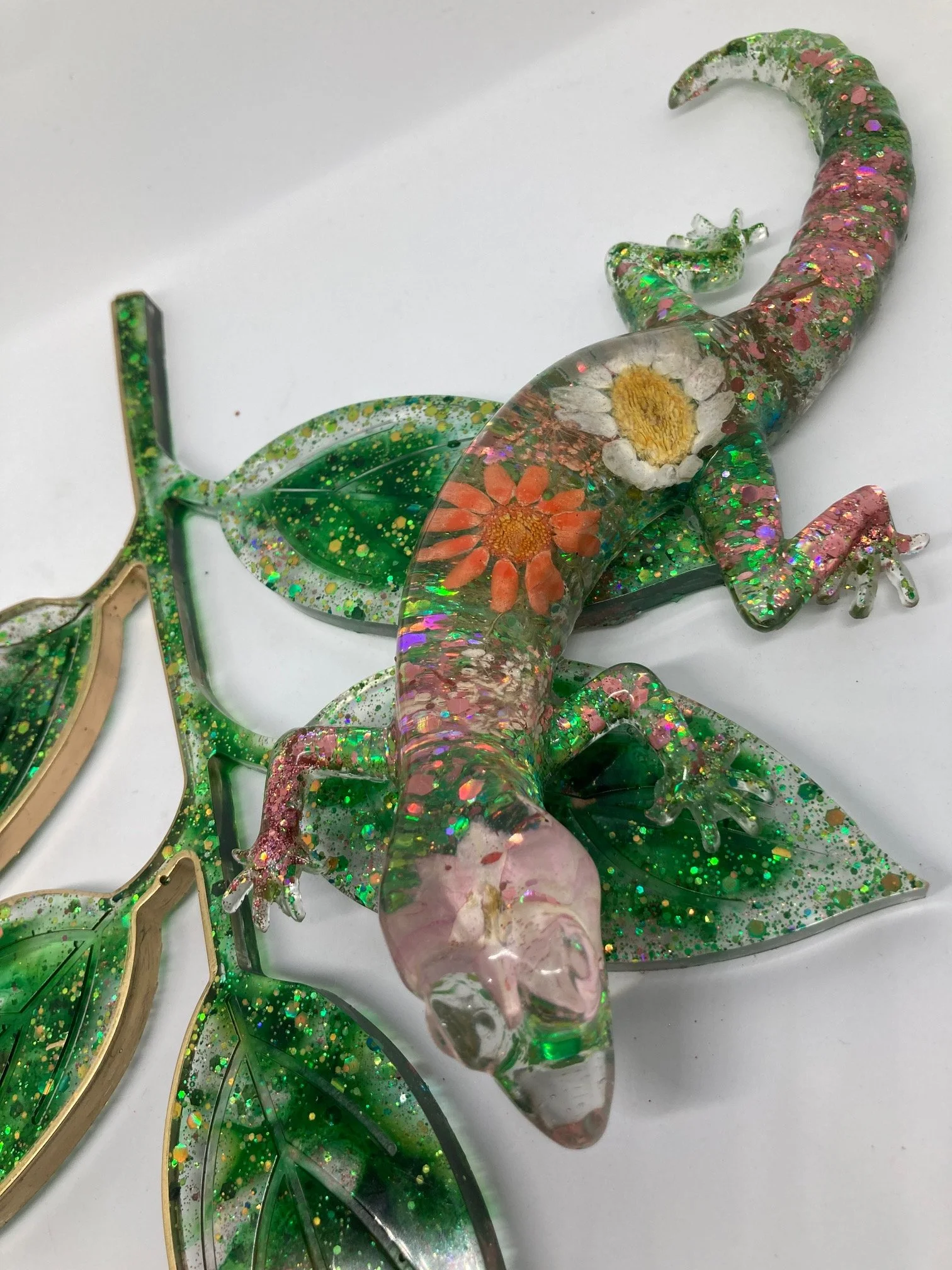 Resin Figurine_Flowered PinkOrange Salamander on Leaf_Close Up.jpg