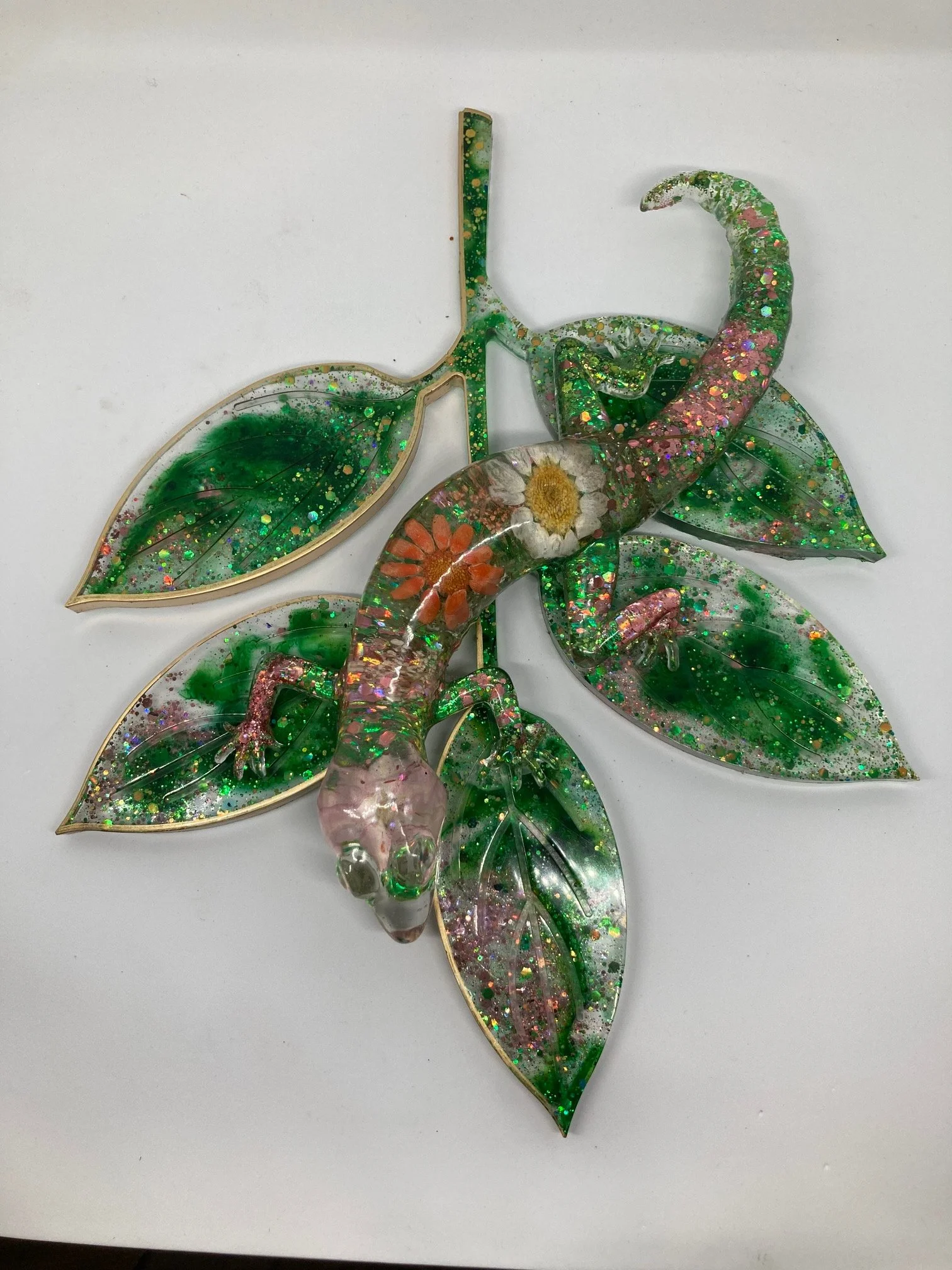 Resin Figurine_Flowered PinkOrange Salamander on Leaf_FromAbove.jpg