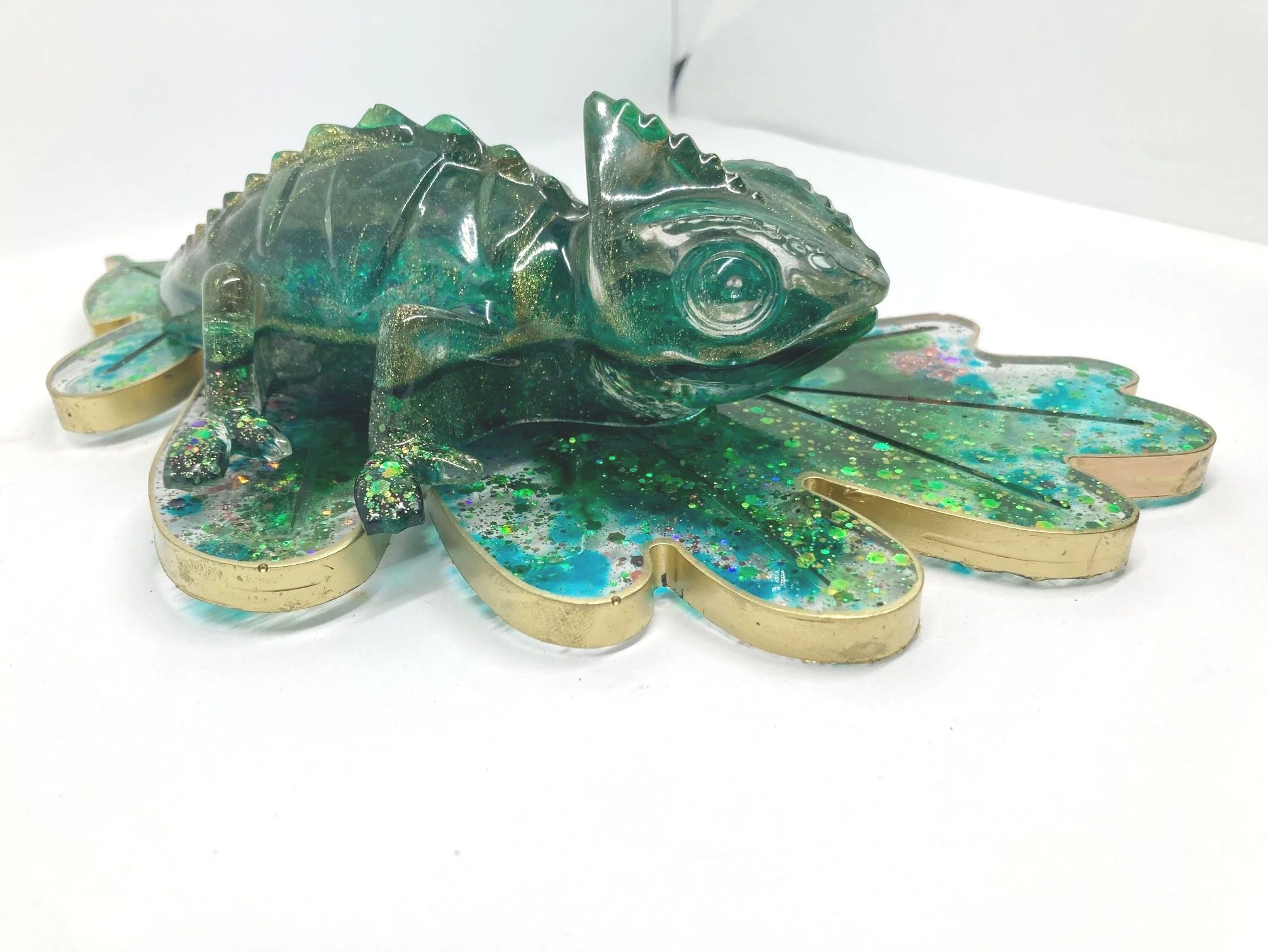 Resin+Figurine_Aquamarine+and+Gold+Chameleon+on+Leaf_SideEye.jpg