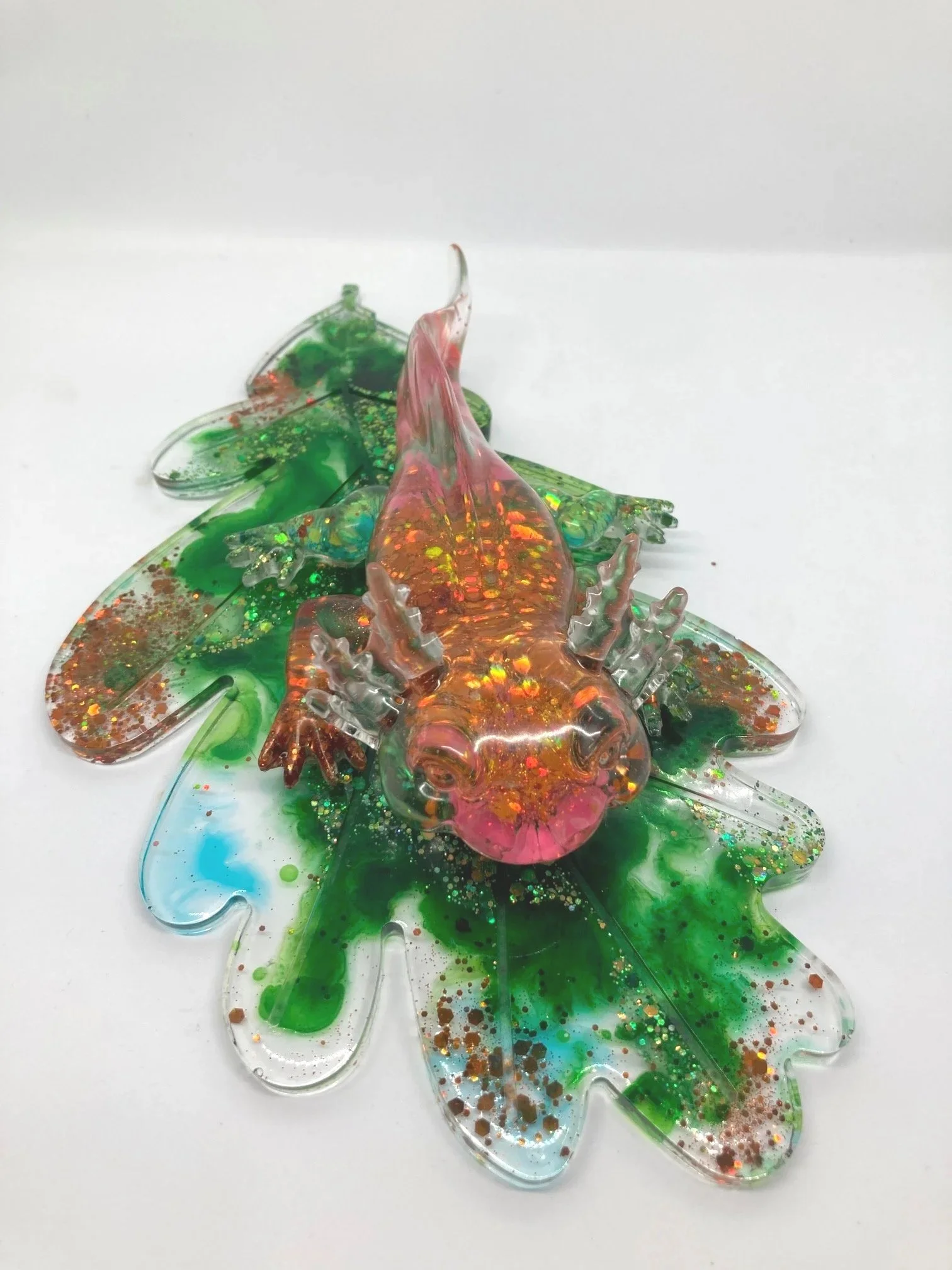 Resin+Figurine_Flowered+Orange+Daze_Axoltl+on+Leaf.jpg