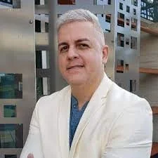 ANTONIO DELGADO EDUMORFOSIS.jpg