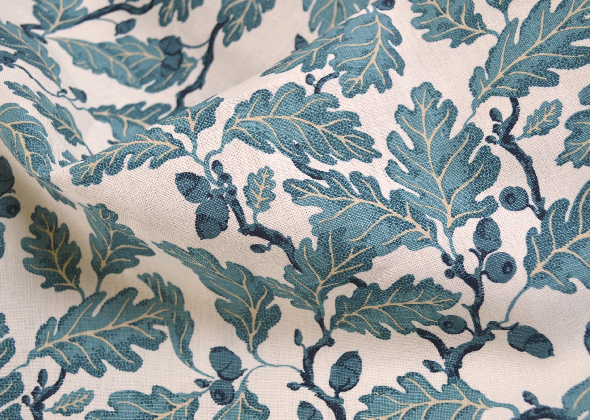 Mill_Oak_Fanny_Shorter_Fabric_Common_Blue_Flow.jpg
