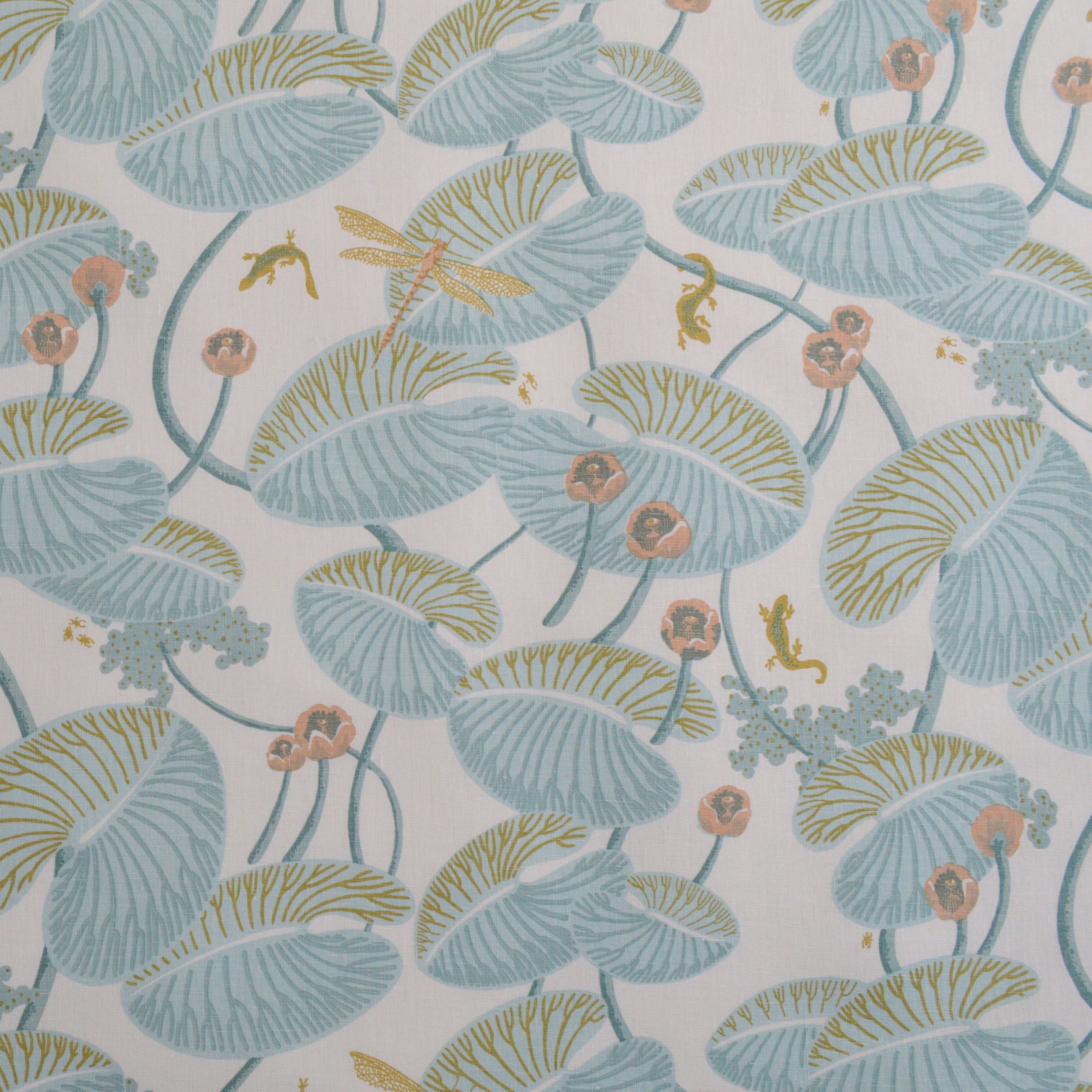 Fanny_Shorter_Mill_Pond_Cabbage_White_Flat.jpg