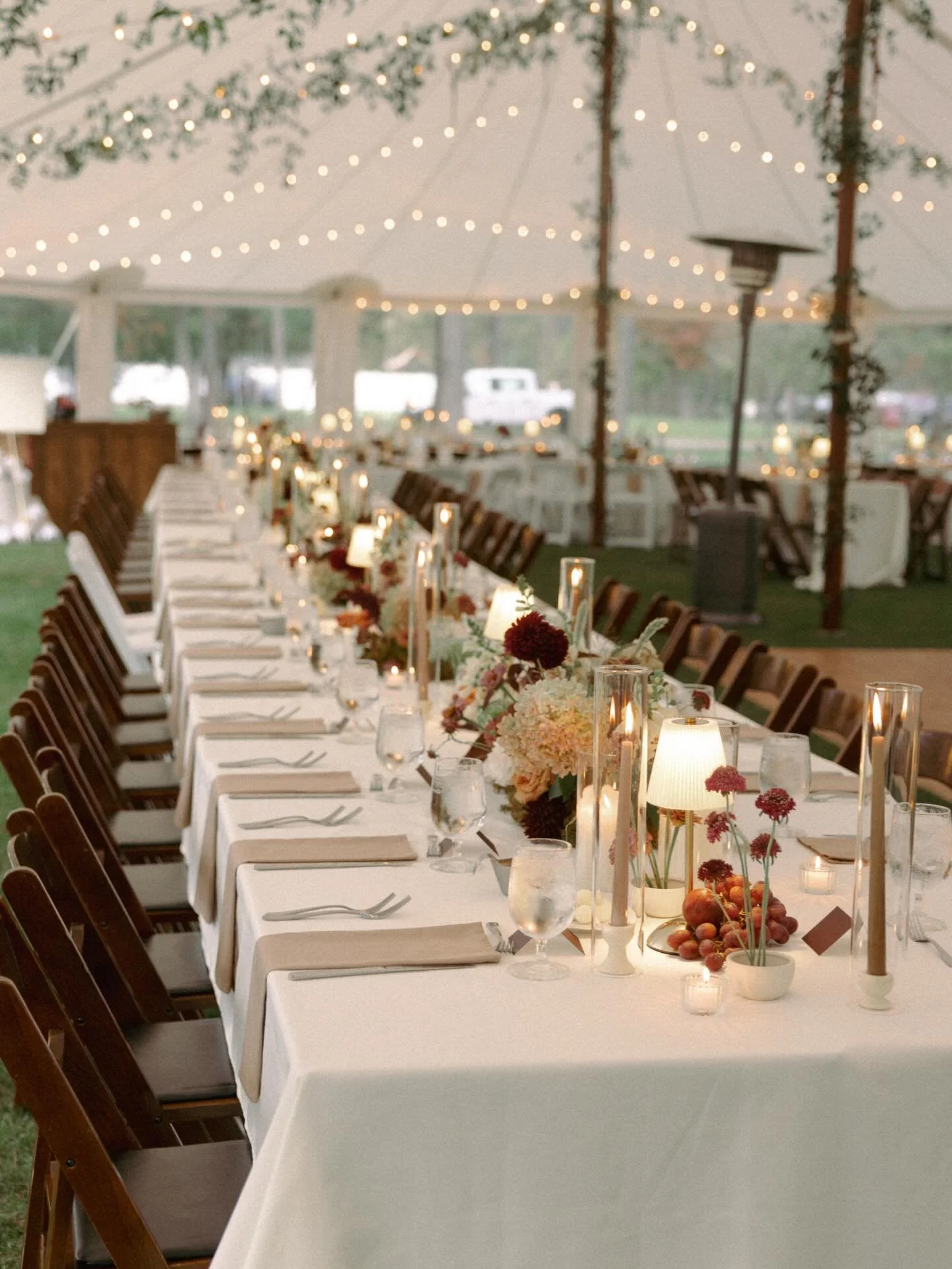I am by no means done posting about Morgan and Ben&rsquo;s special day, here are some of my favorite photos from the reception tent 🌿✨ 

#weddingfloral #weddingflorists #weddingfloristry #luxuryflorals #mnflorist