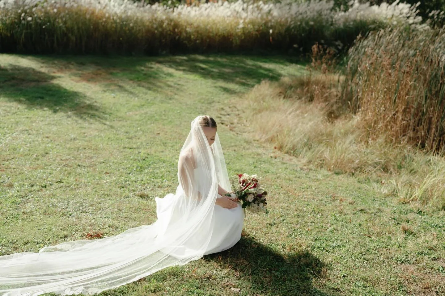 Whether you&rsquo;re still looking for a 2026 florist or looking way ahead for 2027, I would love to chat! Simply fill out the inquiry form on my website and we&rsquo;ll get the convo started 🫶🏼