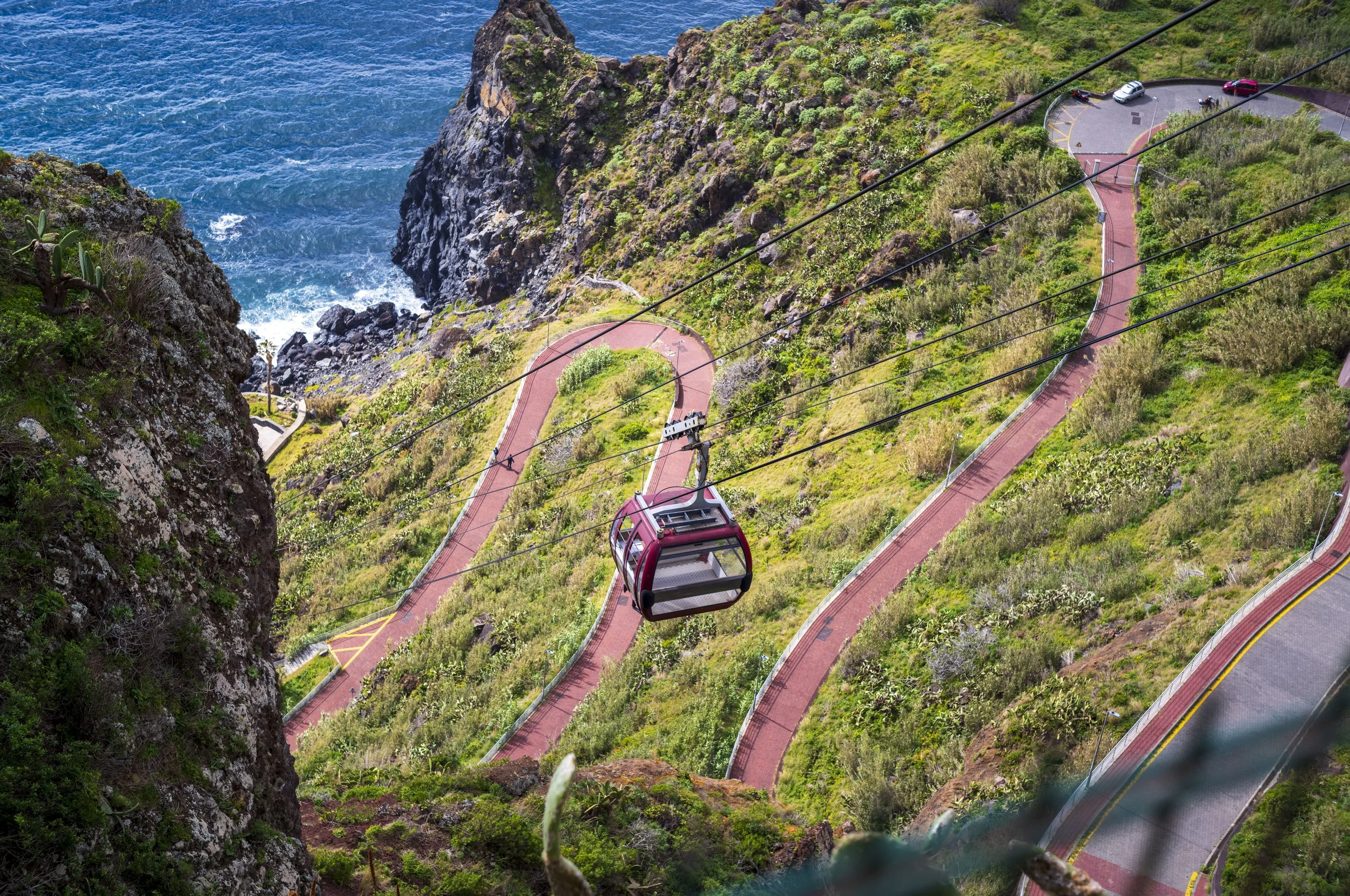 Cable Car in Garajau