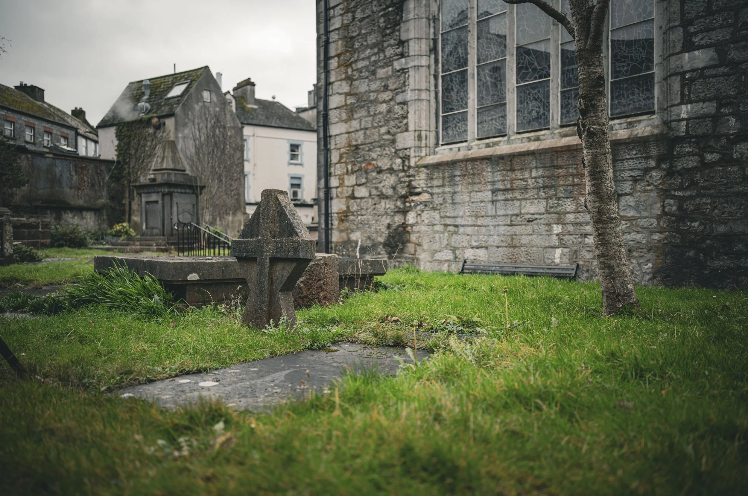 Grave outside St. Nicholas' Church