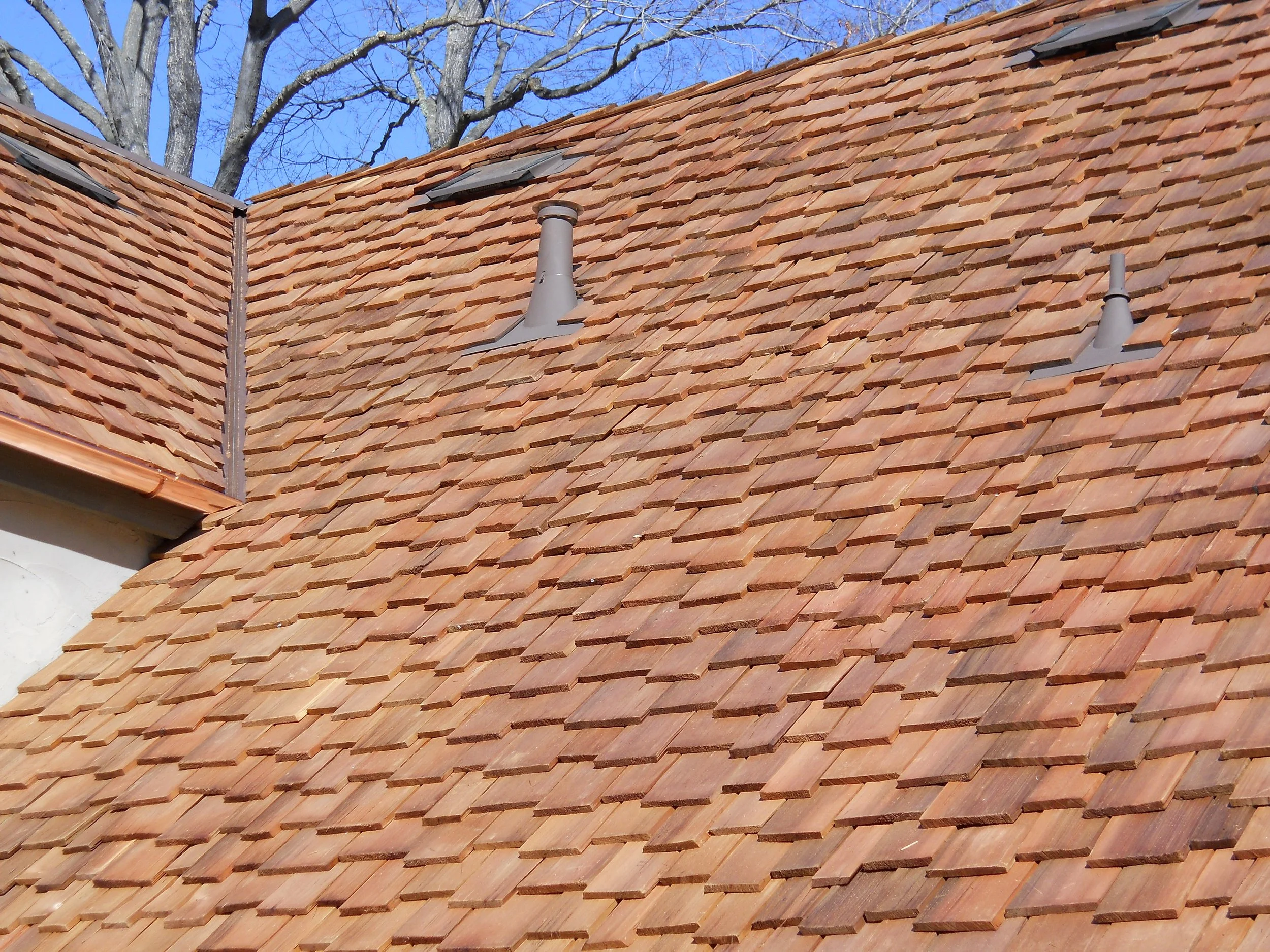 Cedar wood shake roofing