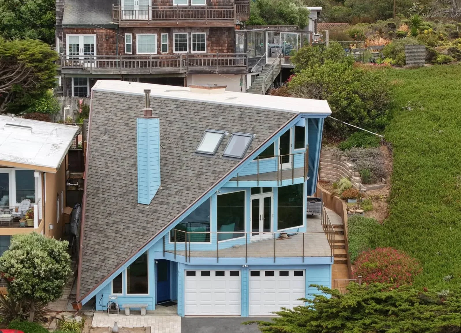 unique flat and comp roof in aptos