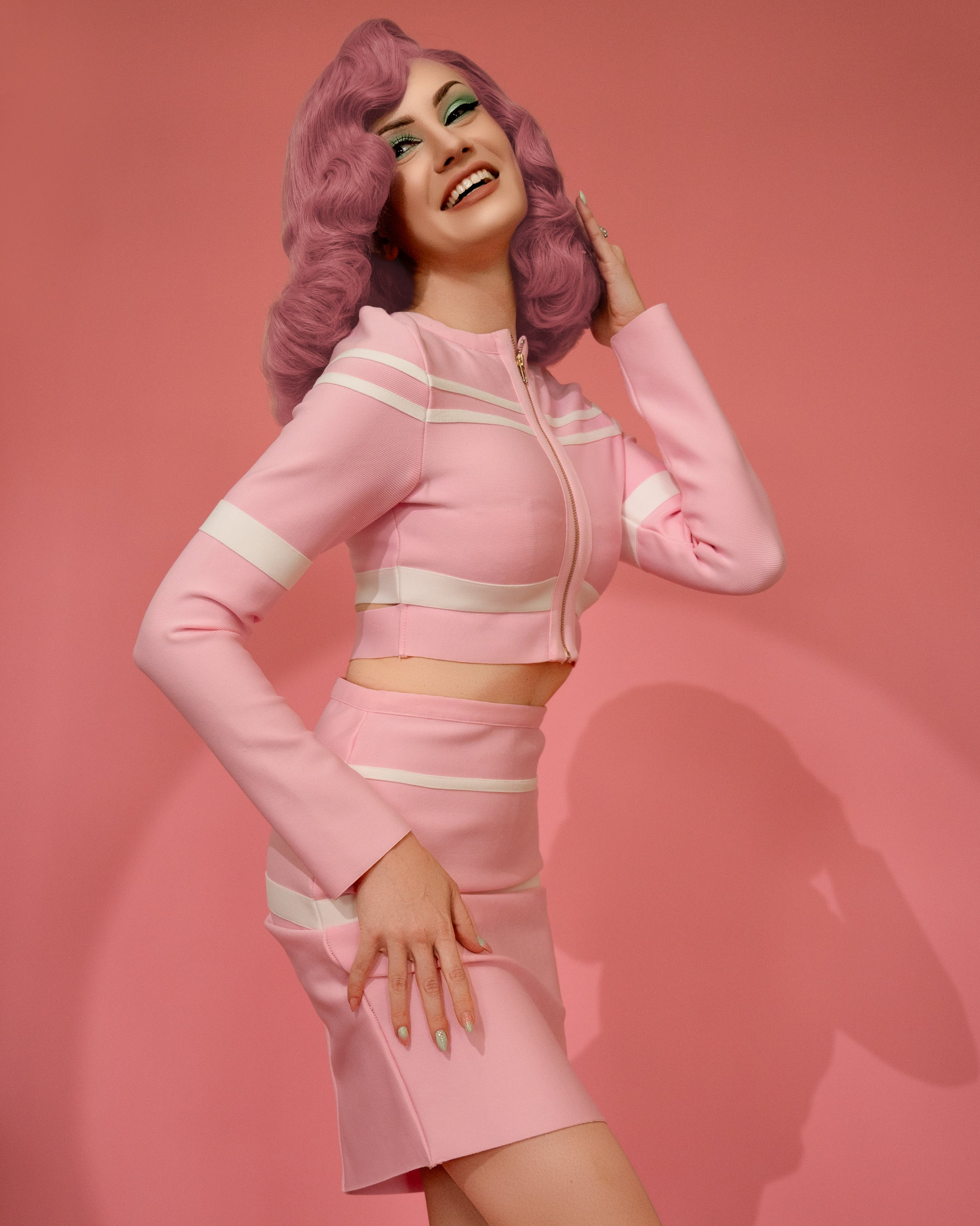 Posing Workshop: Shots Fired Photostylings