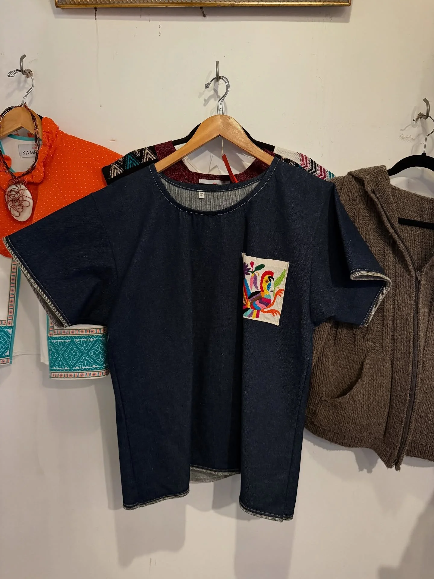 My newest denim t-shirt collection is now available @laminadesalomon ✨ Along with some other clothing and accessories! 

Each denim t-shirt takes inspiration and gives homage to Oaxaca. One size fits most. Bi-folded serged hems.