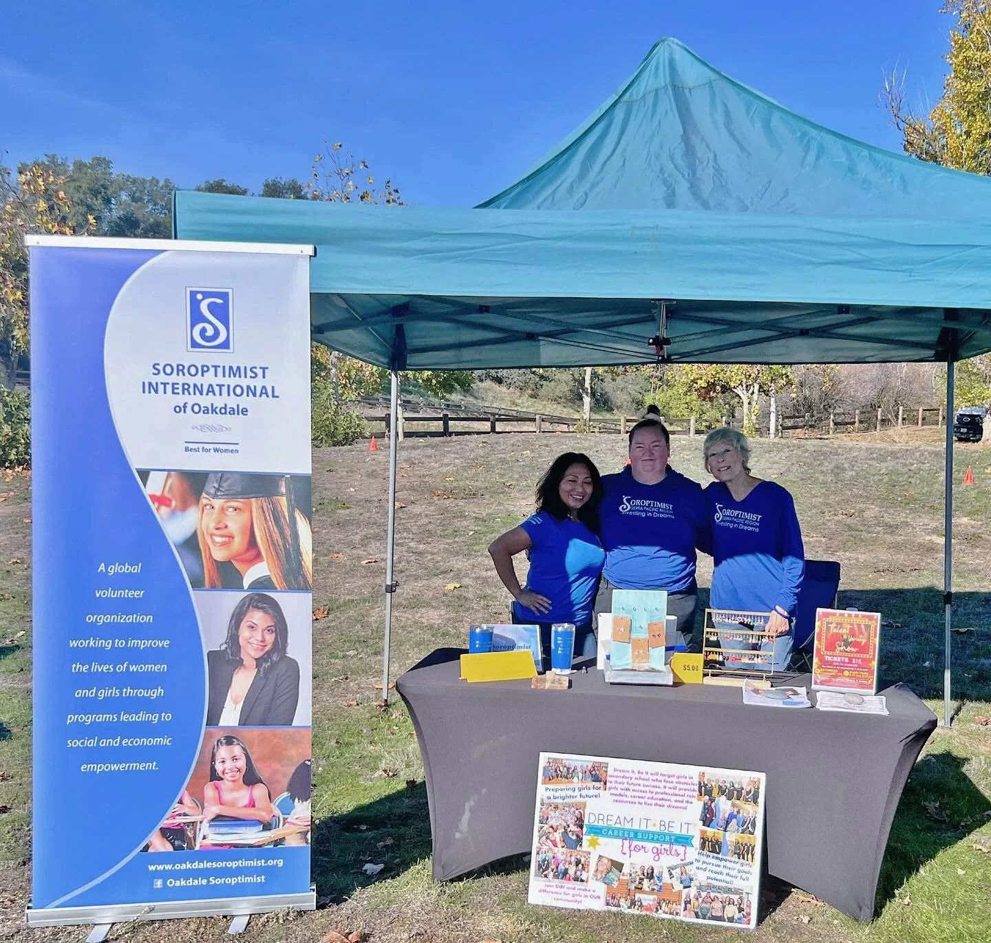 Come see us at the Knights Ferry Salmon Festival today from 10&ndash;3! 🐟✨ The Oakdale Soroptimist booth will have:
🎟️ A raffle for two handmade hot tumblers &amp; a custom engraved charcuterie board
💎 Beautiful handmade earrings crafted by one of