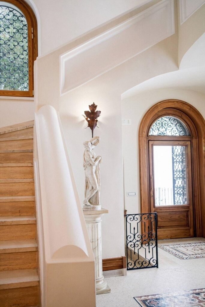 destination-wedding-planner-Italy-Amalfi-Coast-Ravello-Villa-LaRondinaia-PhotoArt2812329-683x1024.jpg