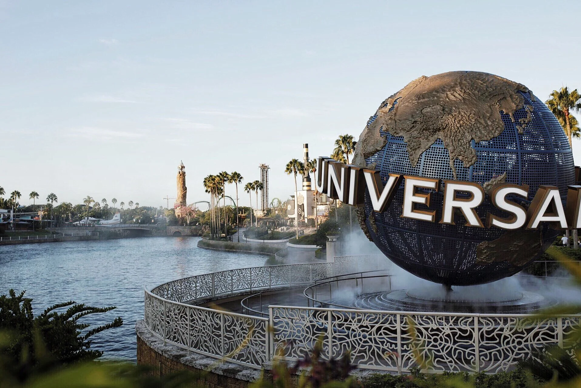 Universal Globe.jpg