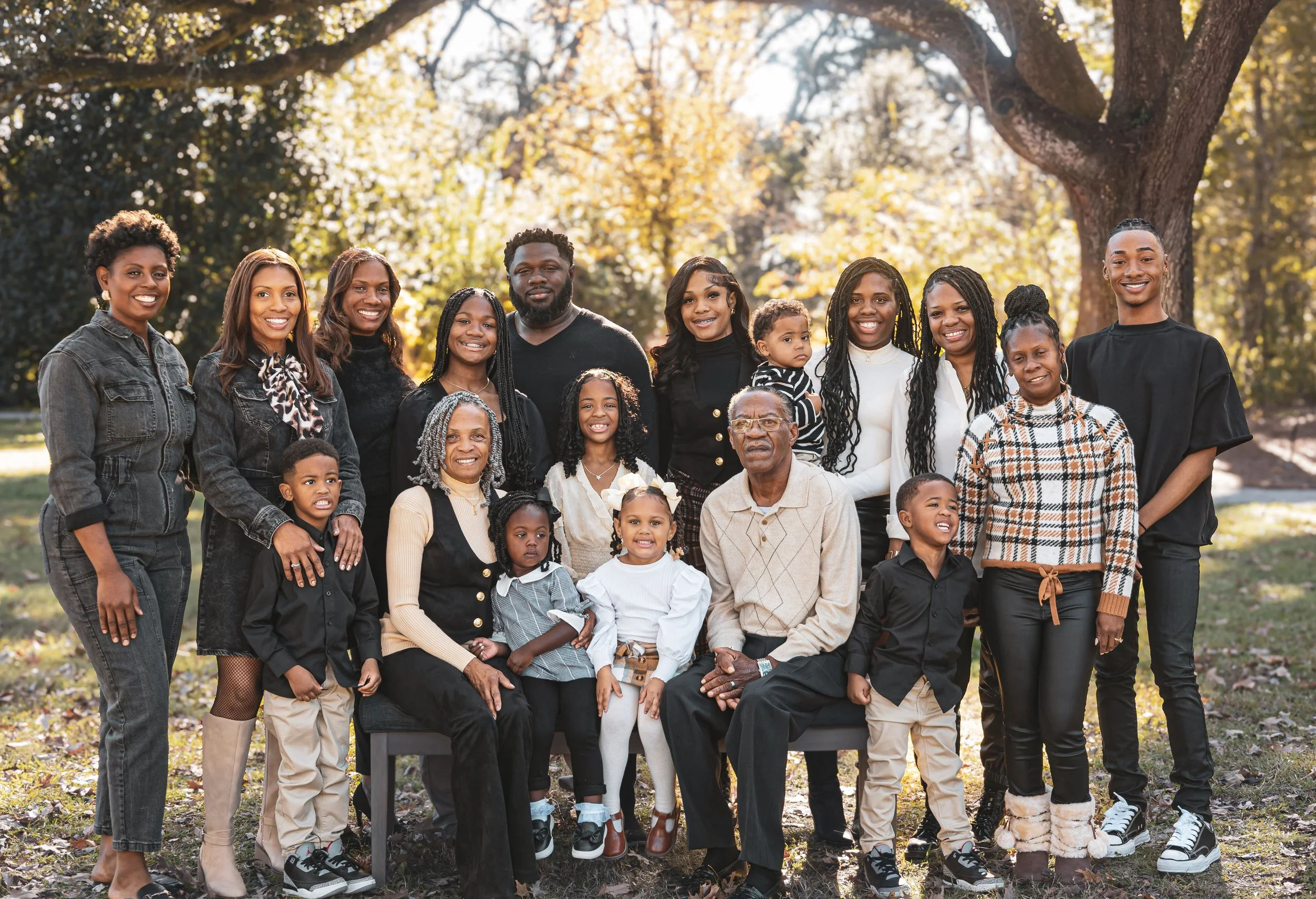 What to Wear for Family Photos in Louisiana (Style Tips for a Timeless Look)