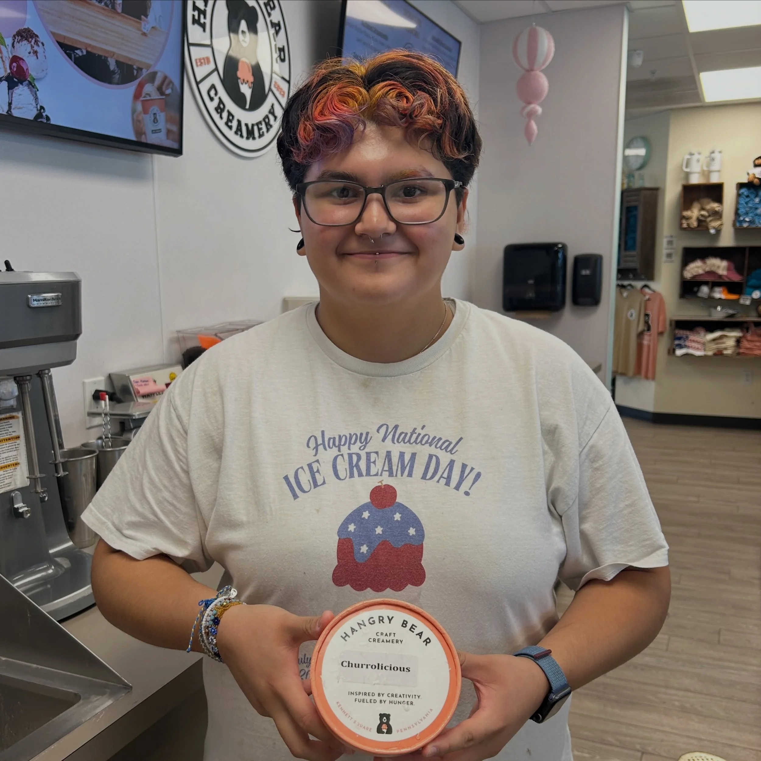 During National Ice Cream Day, you voted for your favorite flavor created by our staff, and the winner is&hellip; 🥁🍦

🥇 Churrolicious by Yaretzi!

Made with brown butter flavor, cheesecake pieces, cinnamon, sweetened condensed milk, and graham cra