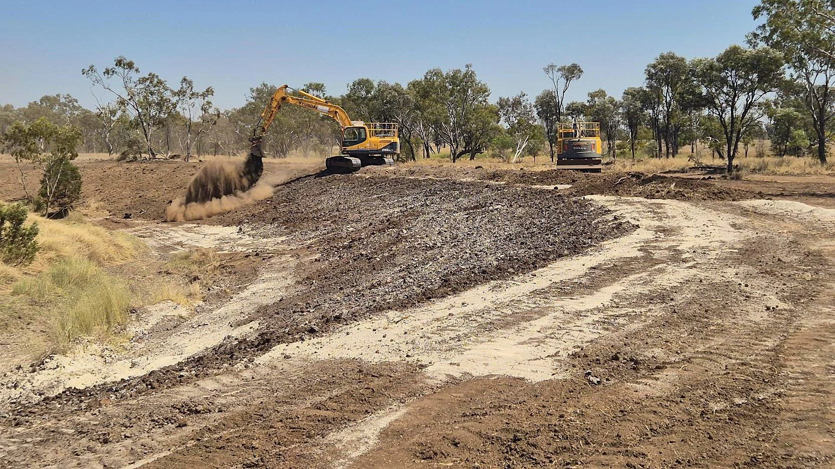 Site 4 - Topsoil Respreading.jpg
