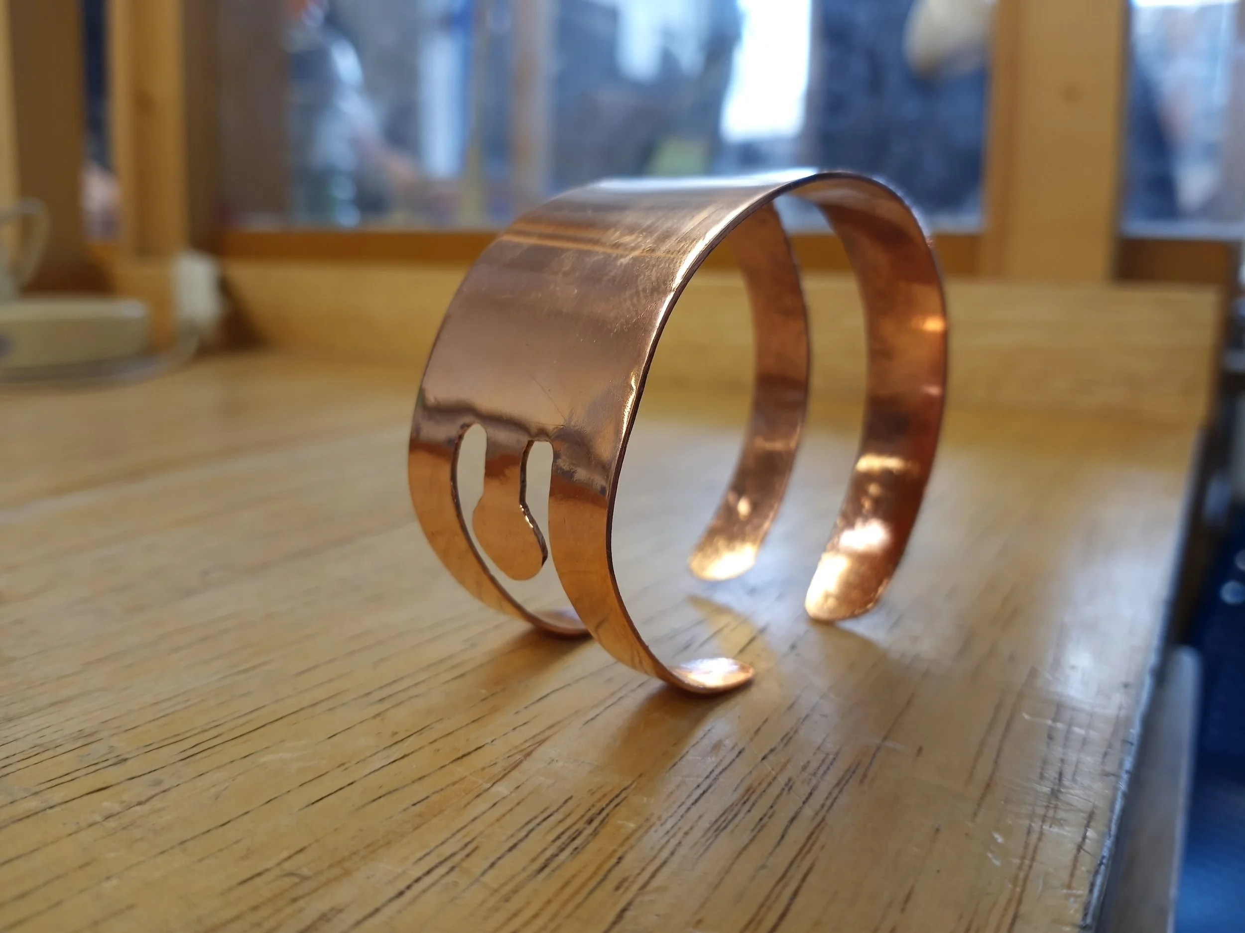 Student Work: Backbending Person Cuff
2022
Class: 1st-Time Metalsmithing & Jewelry