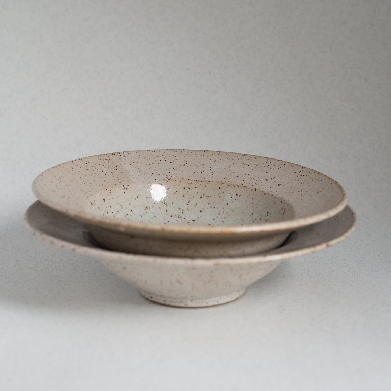Hollow plate