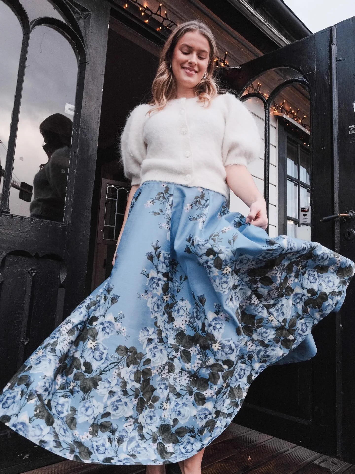 Deiligste antrekket fra @bytimo 🩵🤍