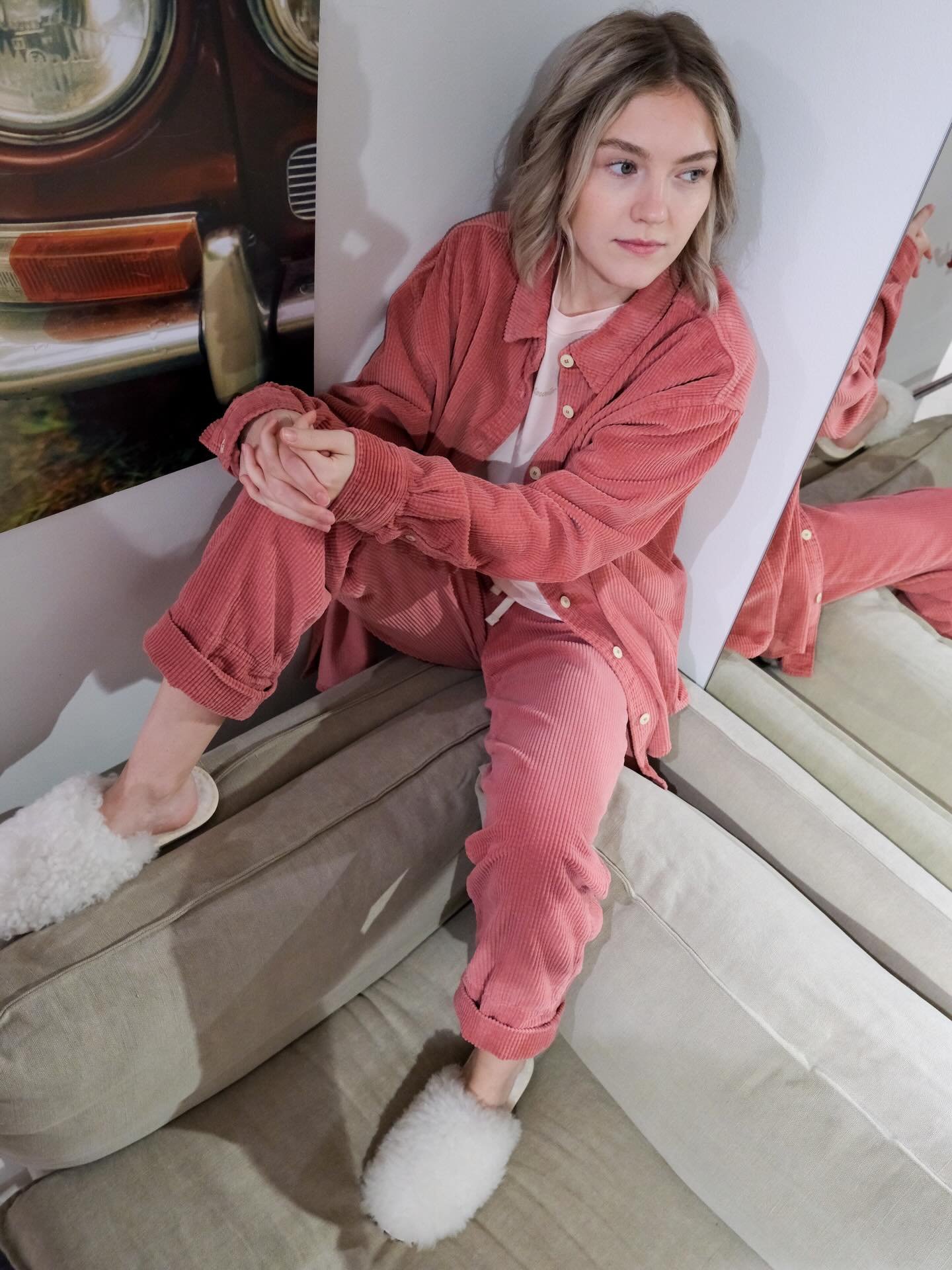 Elsk p&aring; dette settet fra @americanvintage_officiel 🩷