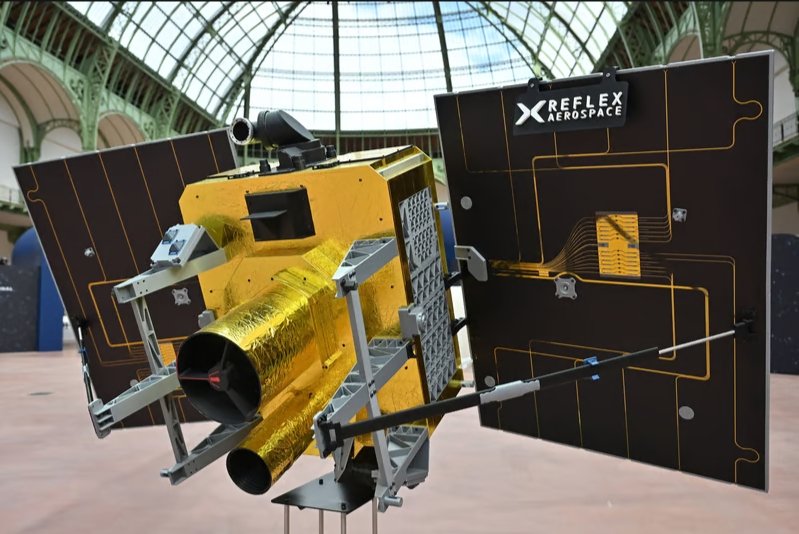  SEP 2026   Reflex baut Satelliten für amerikanisches KI-Datenzentrum im All
 
CLICK IMAGE TO READ MORE 