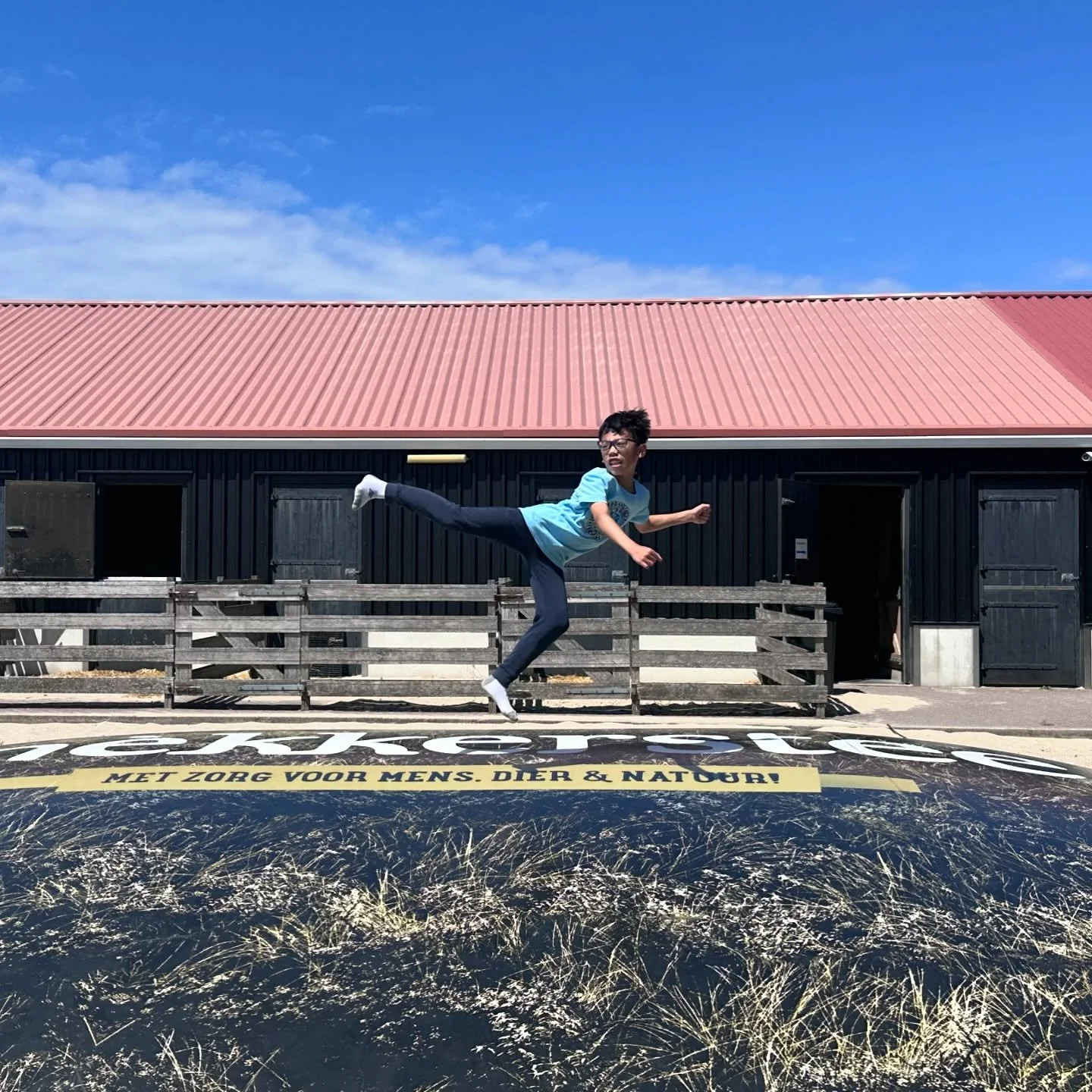 Always fun with bouncing Trampoline and taekwondo 🚀

Jump Side Kick - Ttwieo Yeop Chagi (뛰어 옆차기)

#taekwondo #jumpsidekick #bounce #infinitiTKD #zeeland