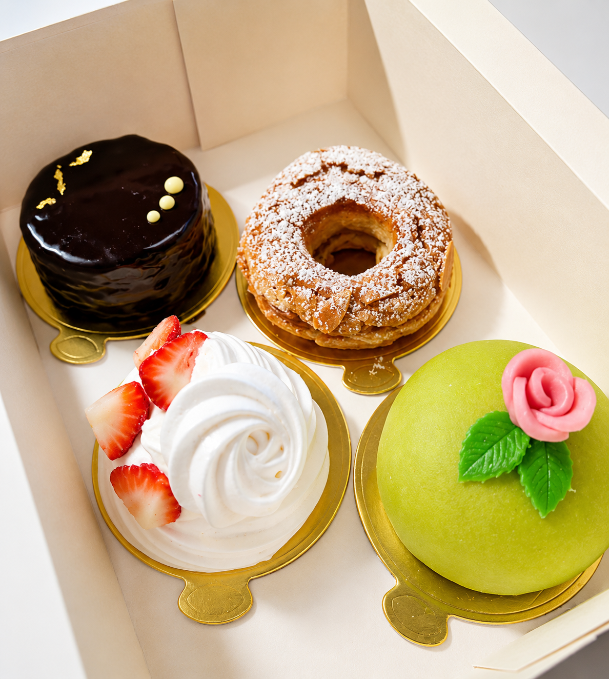 Monthly Patisserie box with 4 different variety cakes