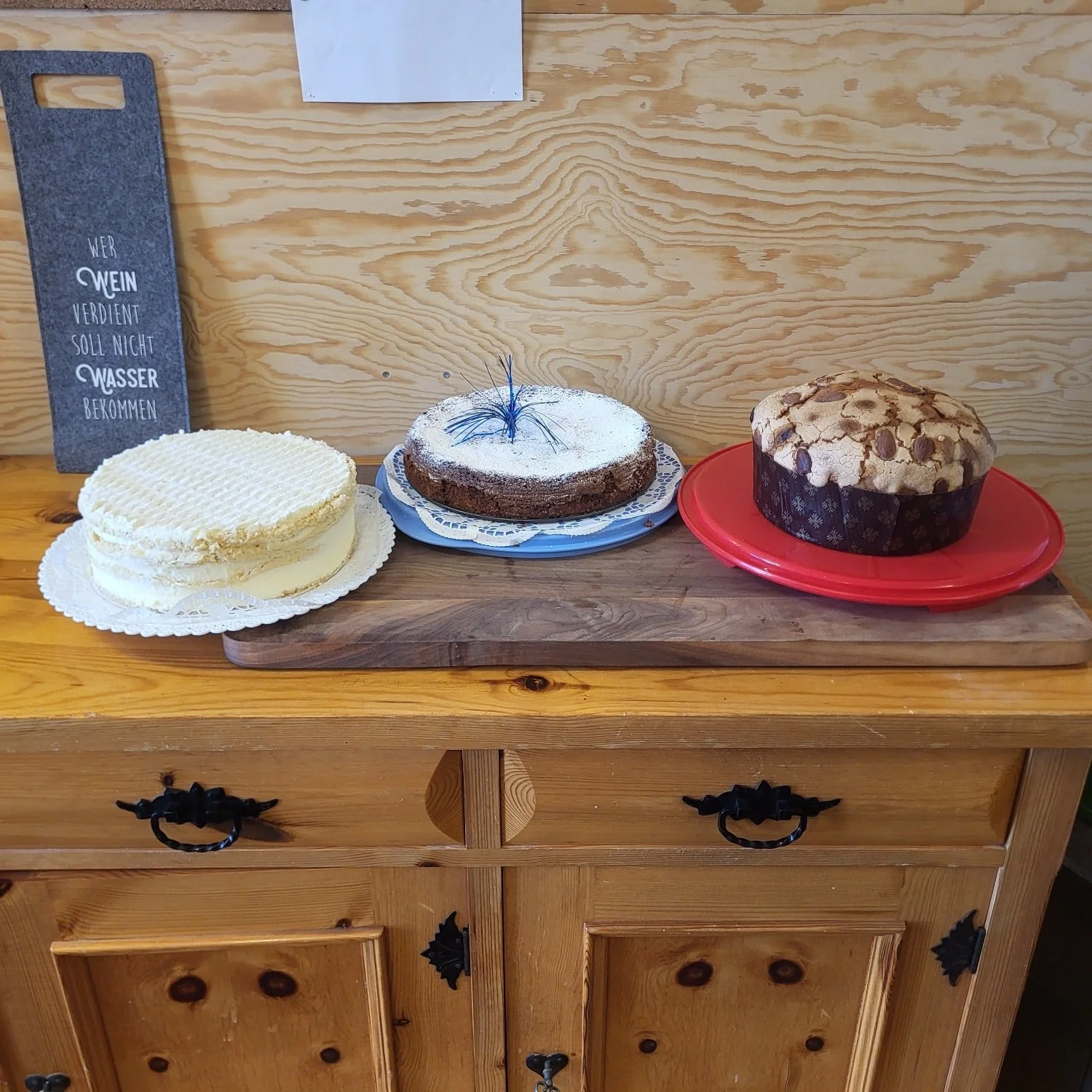 Heute am 11.1.2026 trifft sich unser Brettspiel Club zum ersten Mal aber f&uuml;r mich sind eindeutig unsere tollen Kuchen unserer ehrenamtlichen B&auml;ckerinnen und die Torte unser B&auml;ckerei Graf das Highlight!

Unsere Tiere aus der Kinderecke 