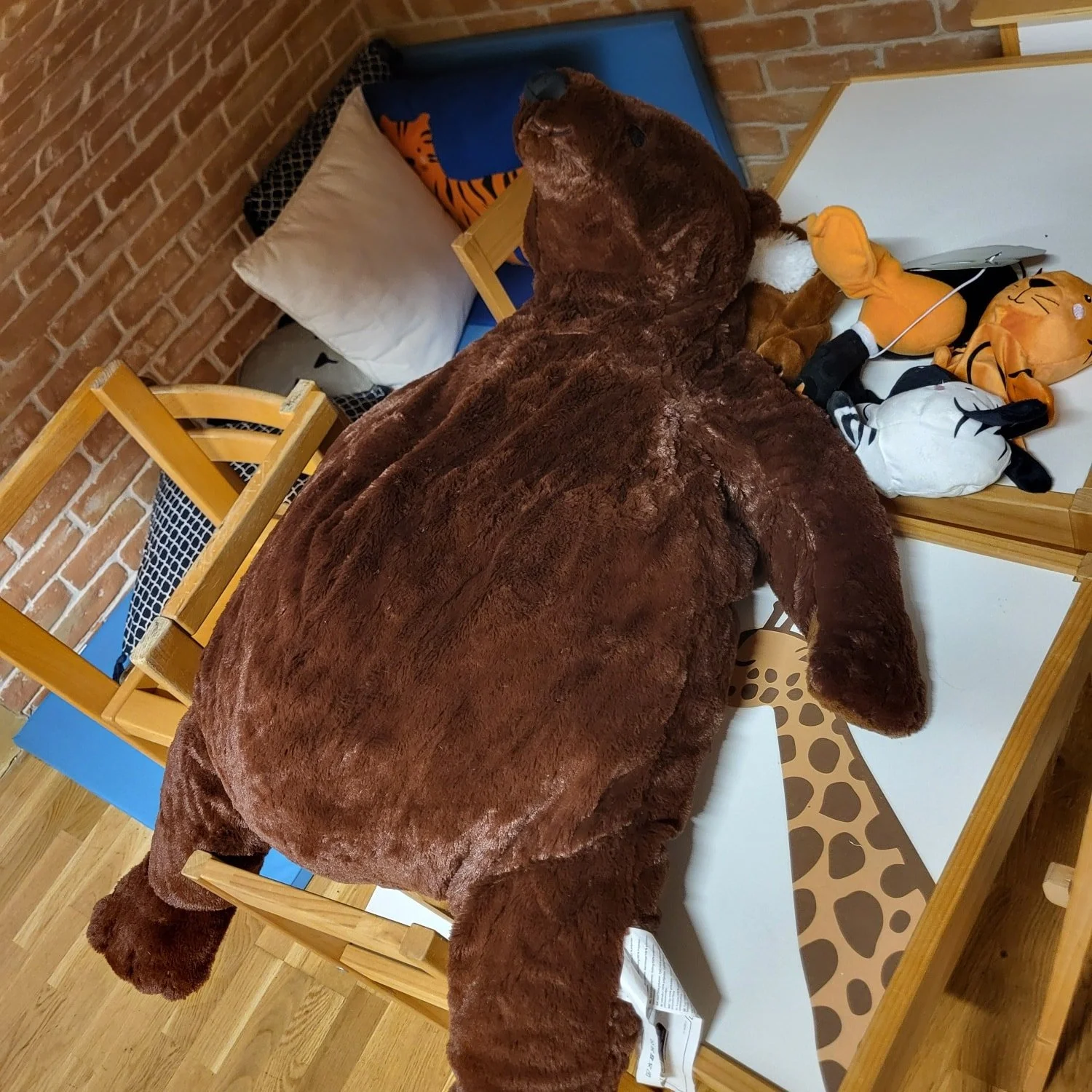 Wem heute am 25.1. das Wetter auch so fertig macht wie unseren B&auml;ren, macht euch auf dem Weg zum Plauscherl, wir haben hei&szlig;e Zottertrinkschokolade, k&ouml;stliche lose Tees, und eine Auswahl an hausgemachten Kuchen und Torten! 

Zur Unterh