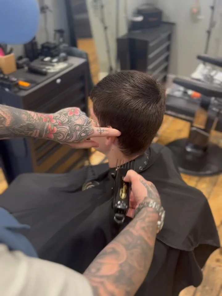 Putting that black Magic Clip to work @wahlprouk 🫡