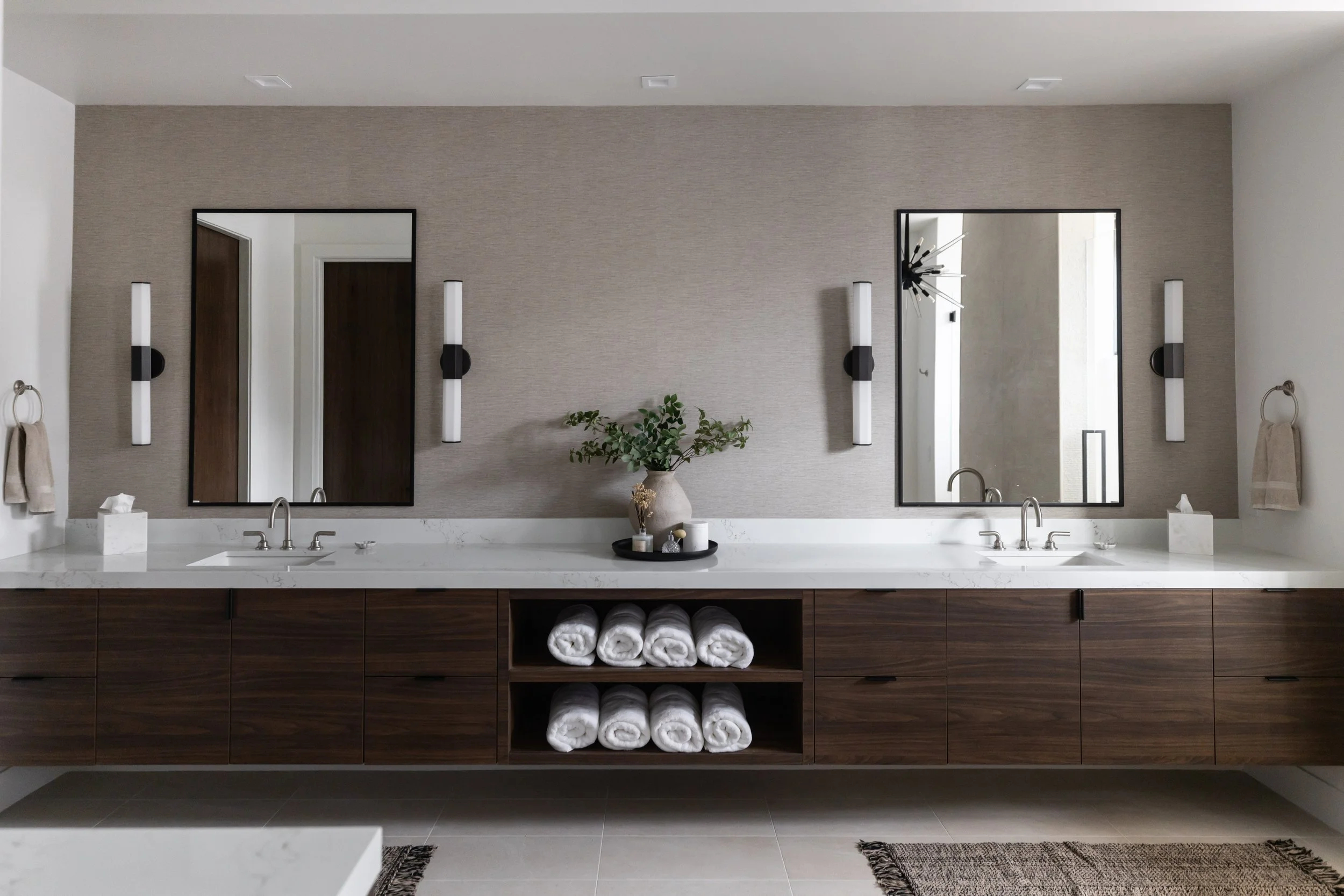 Custom primary bathroom vanity design in Scottsdale, Arizona by Ashley Marie Interiors