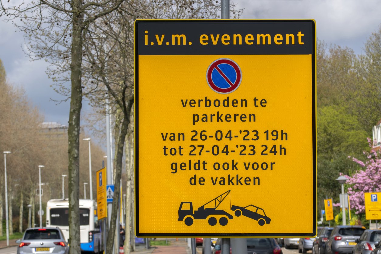 Verkeersmaterialen Viastedo Rotterdam.jpg