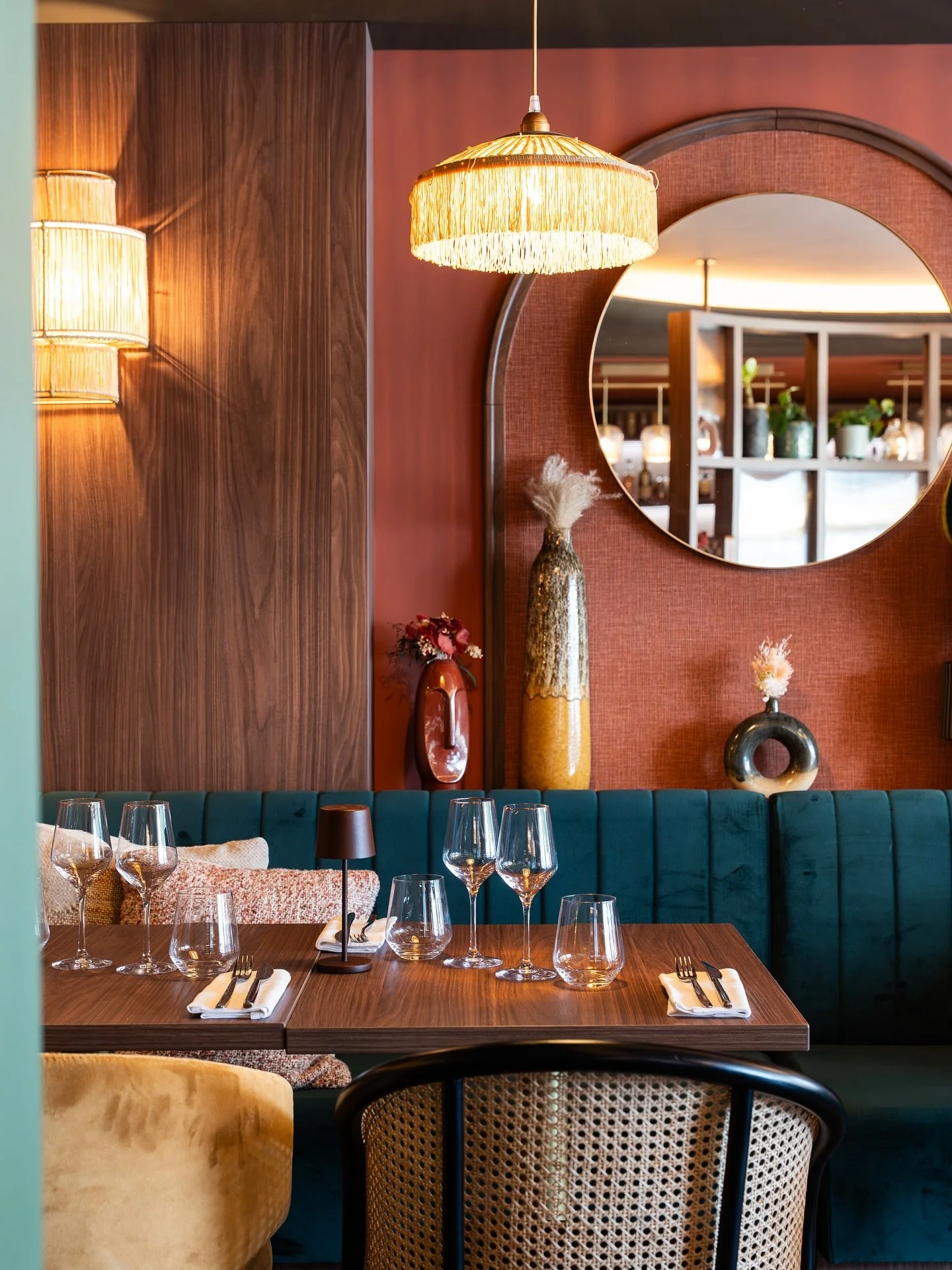 Décor 🎨
📷 @charlyne_labarre_photographe 
#tulli #tullirestaurant #clisson #clissontourisme #restaurantdecor #restaurant #restaurantgastronomique #archidesign #archi #aesthetic #muscadet