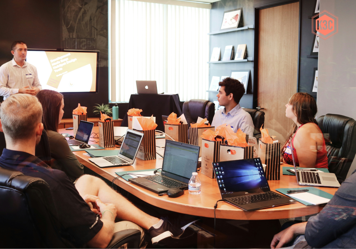 GTM Agency vs. In-House Sales Team: What's Right for Your B2B SaaS in 2026?