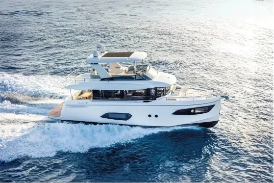 Multi-Day Charters: The Luxury of Living at the Bay