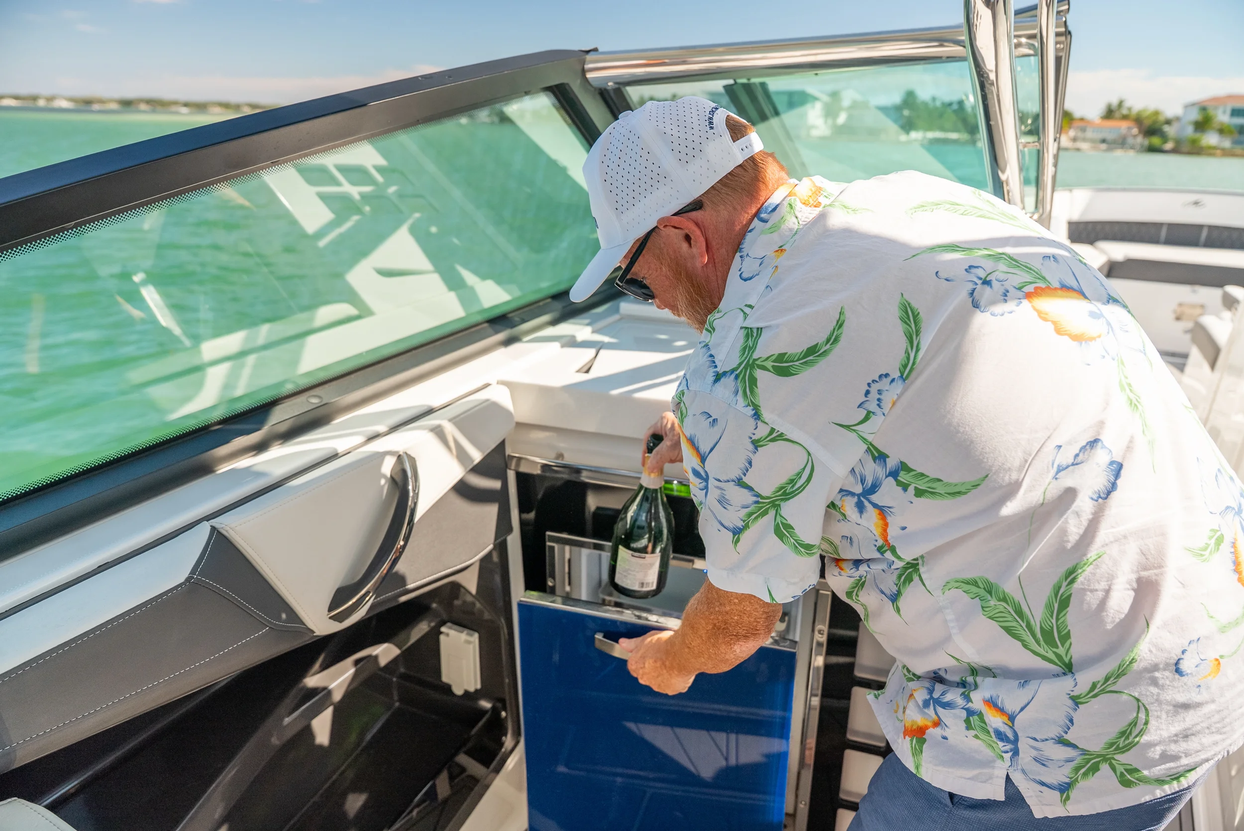 Copy of happy hour photos 11425-5.webp