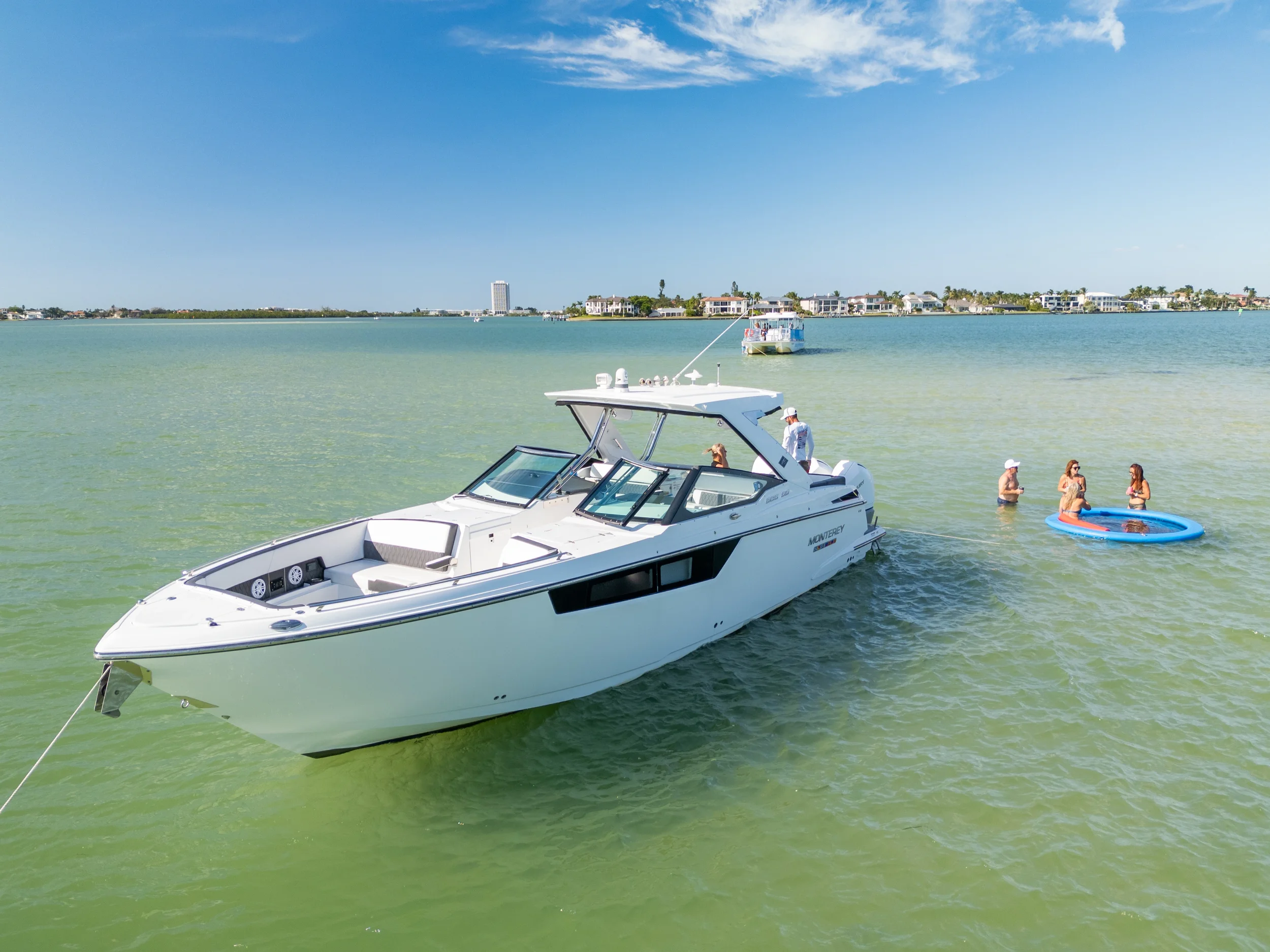 Copy of happy hour photos 11425-11.webp