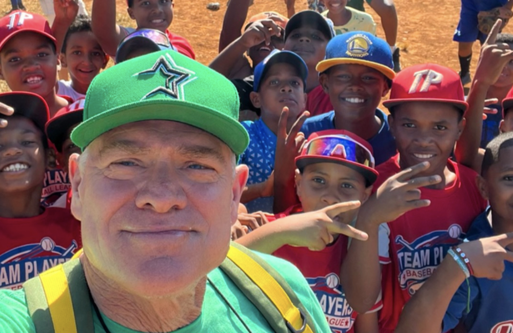 Dale Murphy Foundation Dominican Republic mission trip