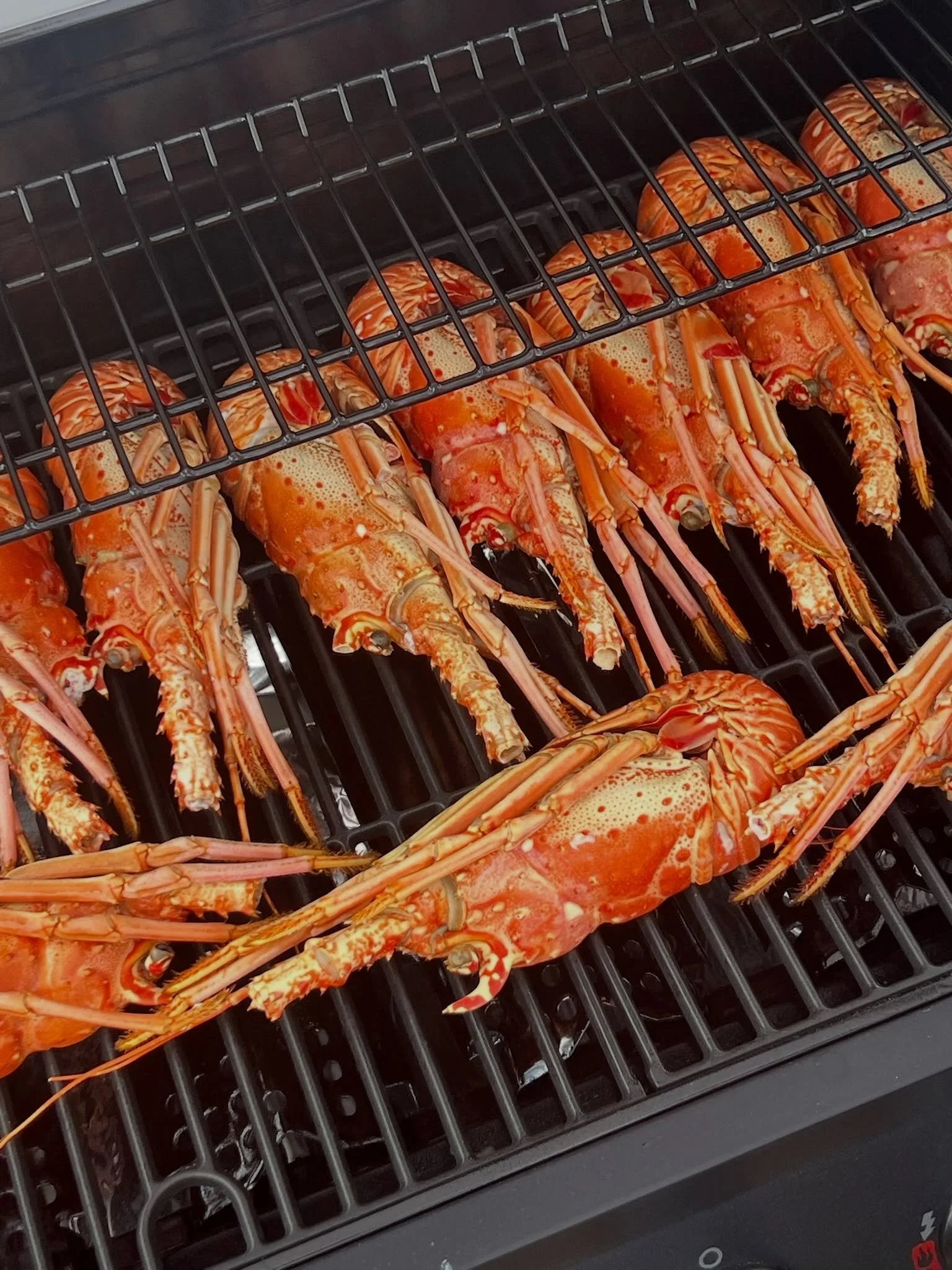 Lobsters on the barbie 🤤

#eatfloridaseafood