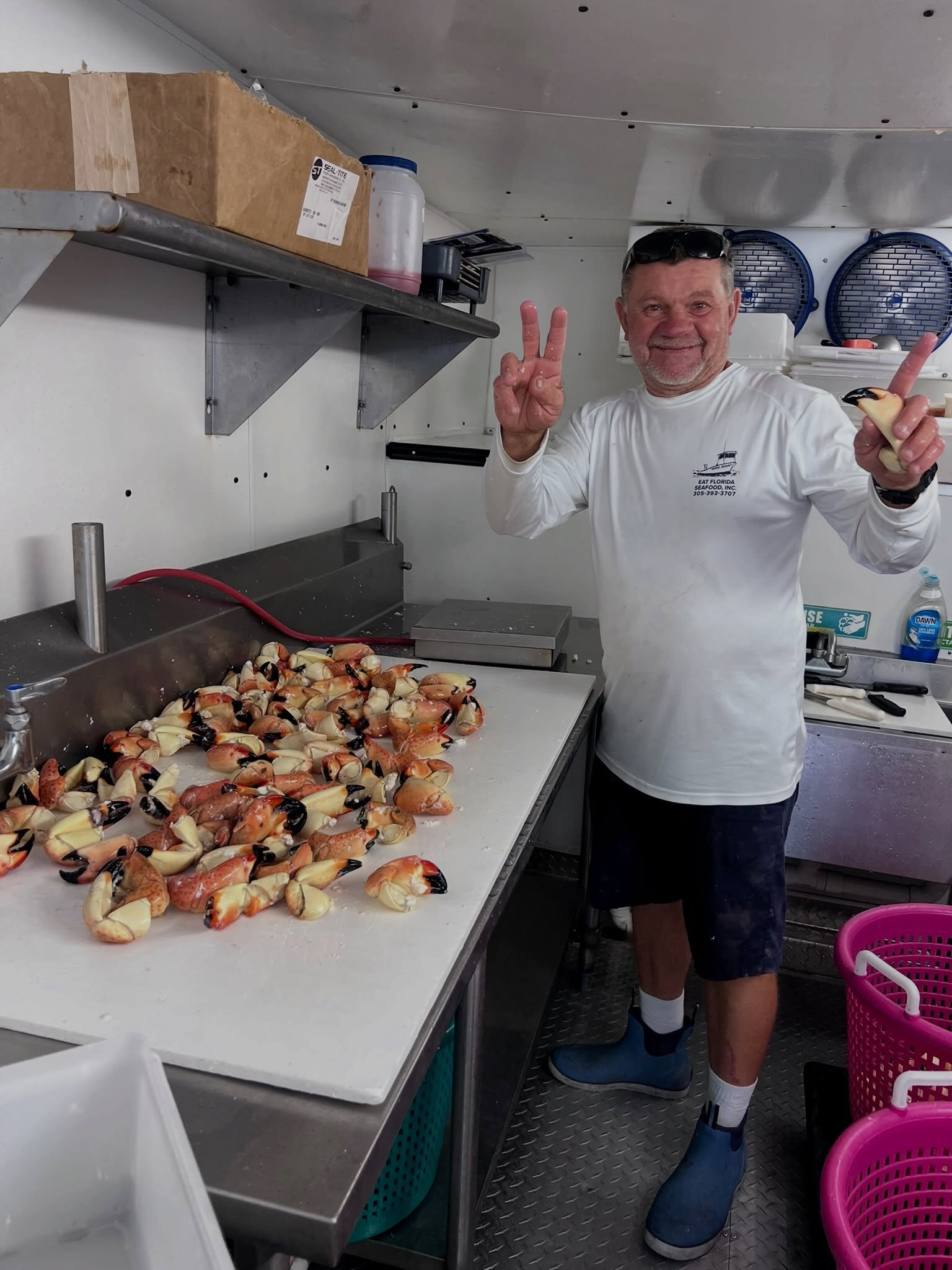 Stone crab season is in full swing, and we&rsquo;ve got the claws to prove it! 🦀
Shop local at our Bayside or Oceanside markets in Key Largo, or shop online and have a taste of the Florida Keys shipped straight to your doorstep, anywhere in the coun