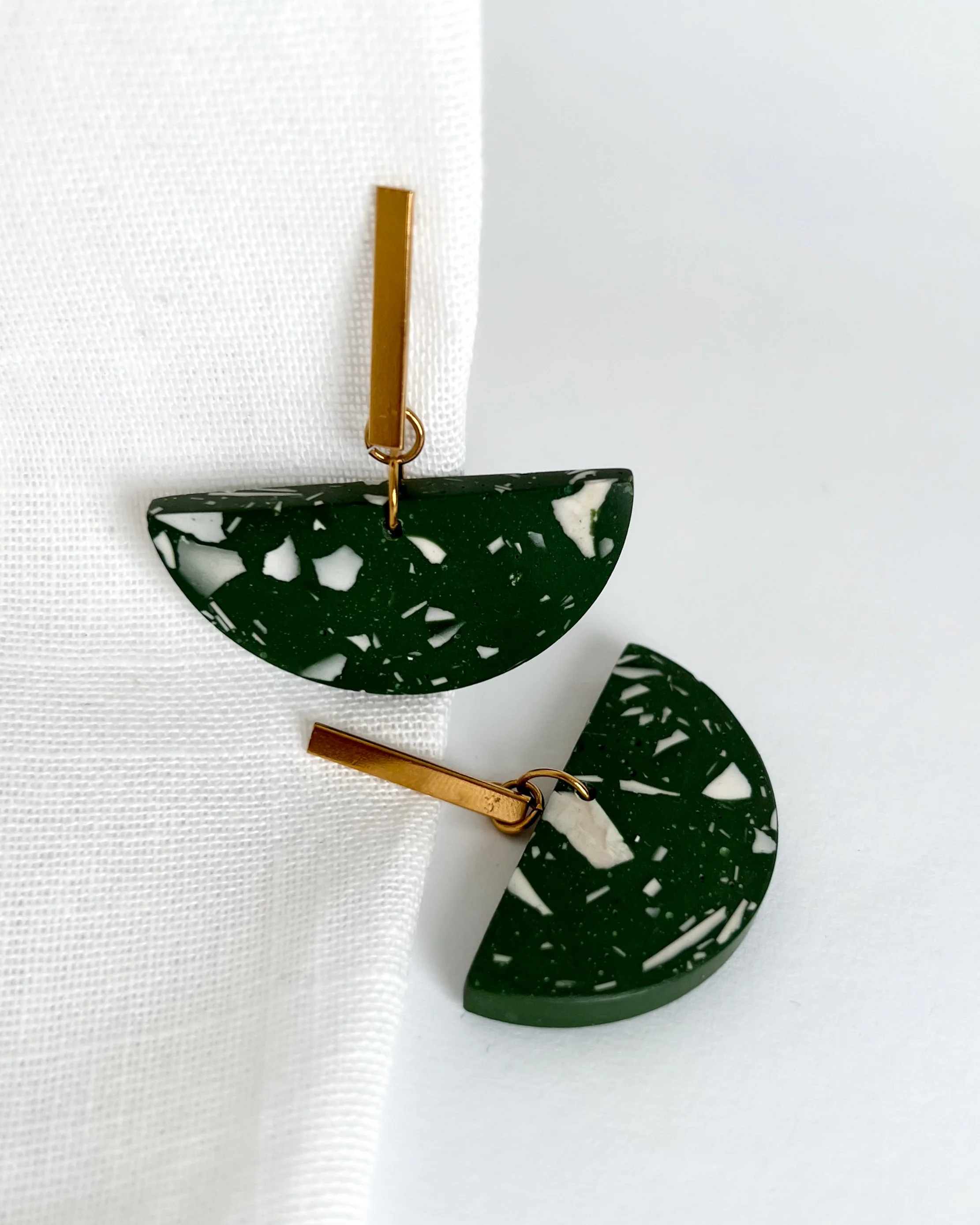 Mist Green - Gold L.JPG