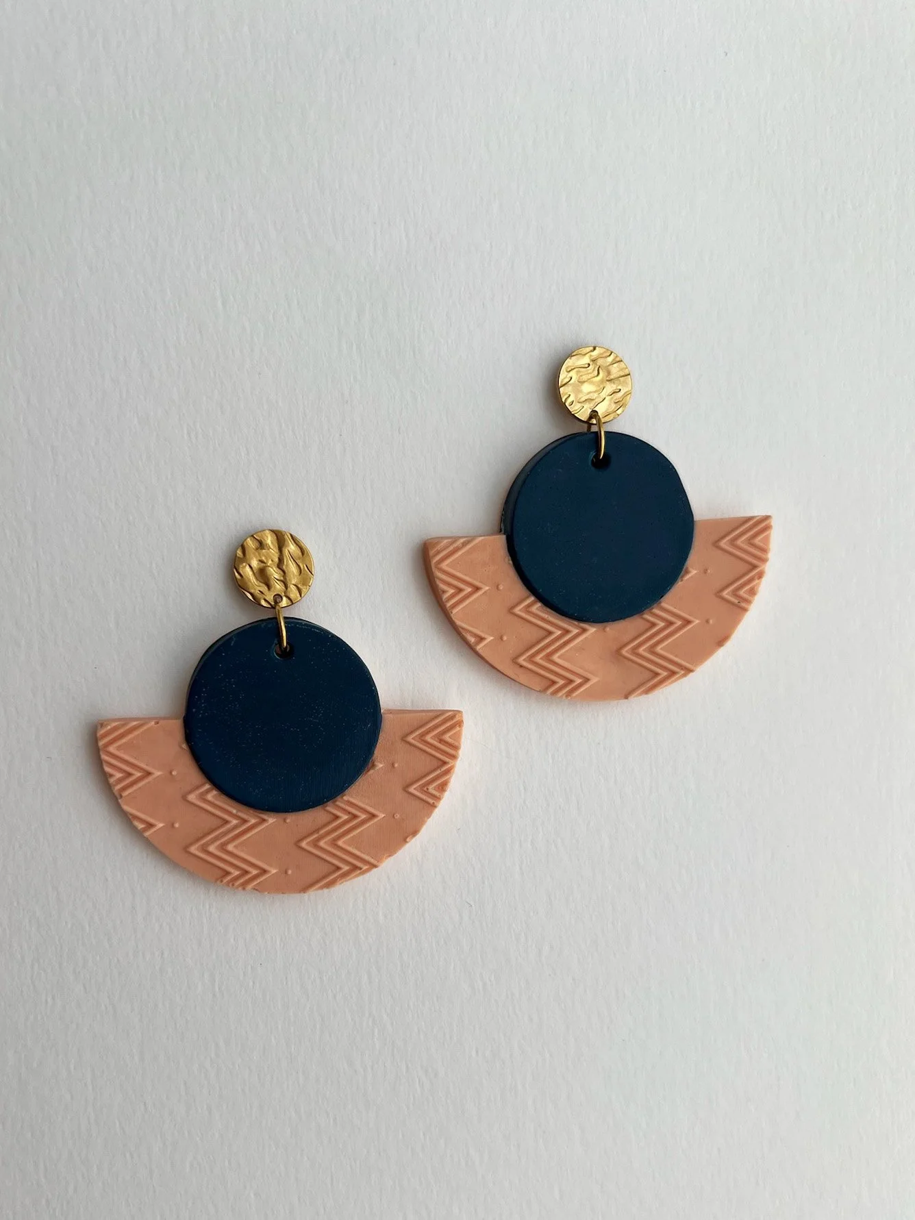 handmade-jesmonite-earing-pink blue berlin gift..jpg